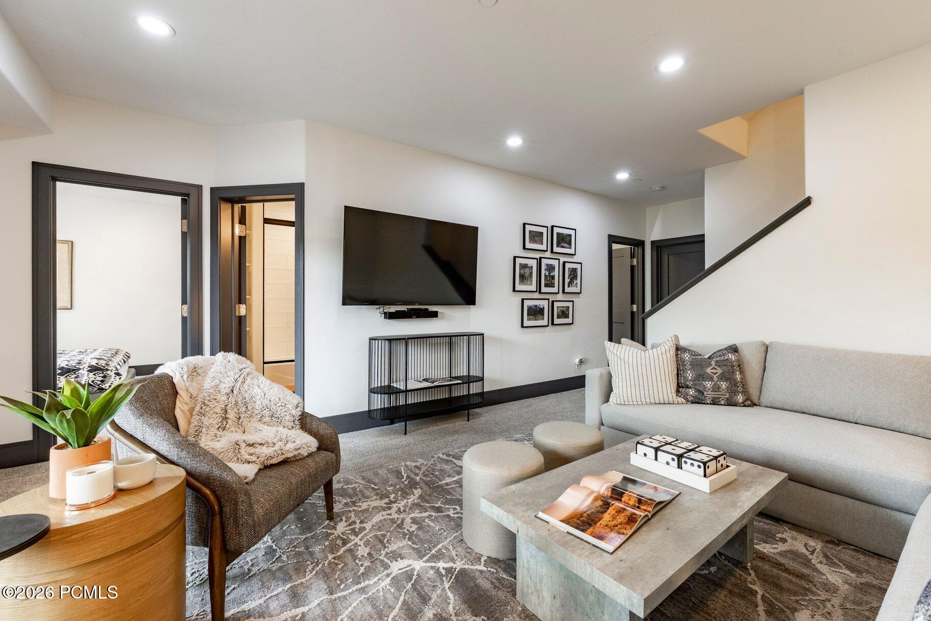 3433 Cedar Drive