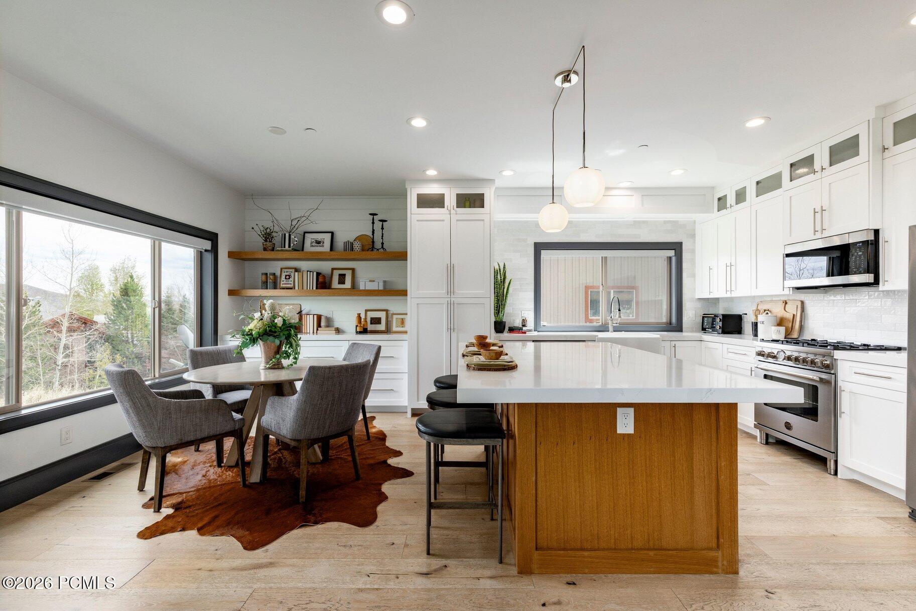 3433 Cedar Drive