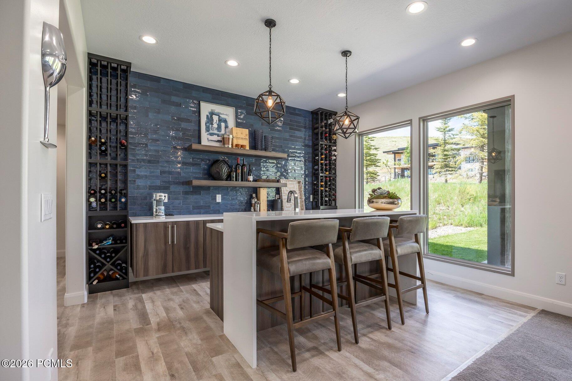 140 W Vista Ridge Road