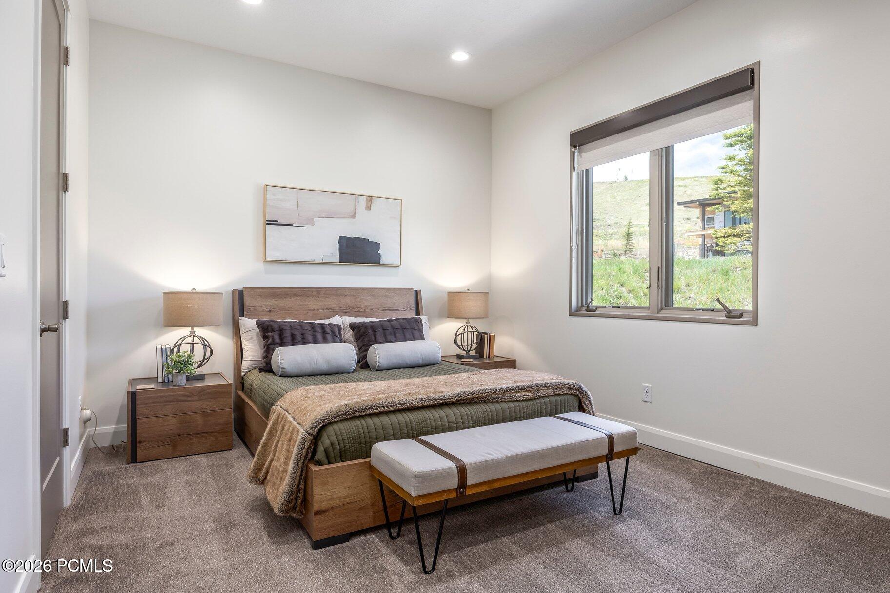 140 W Vista Ridge Road