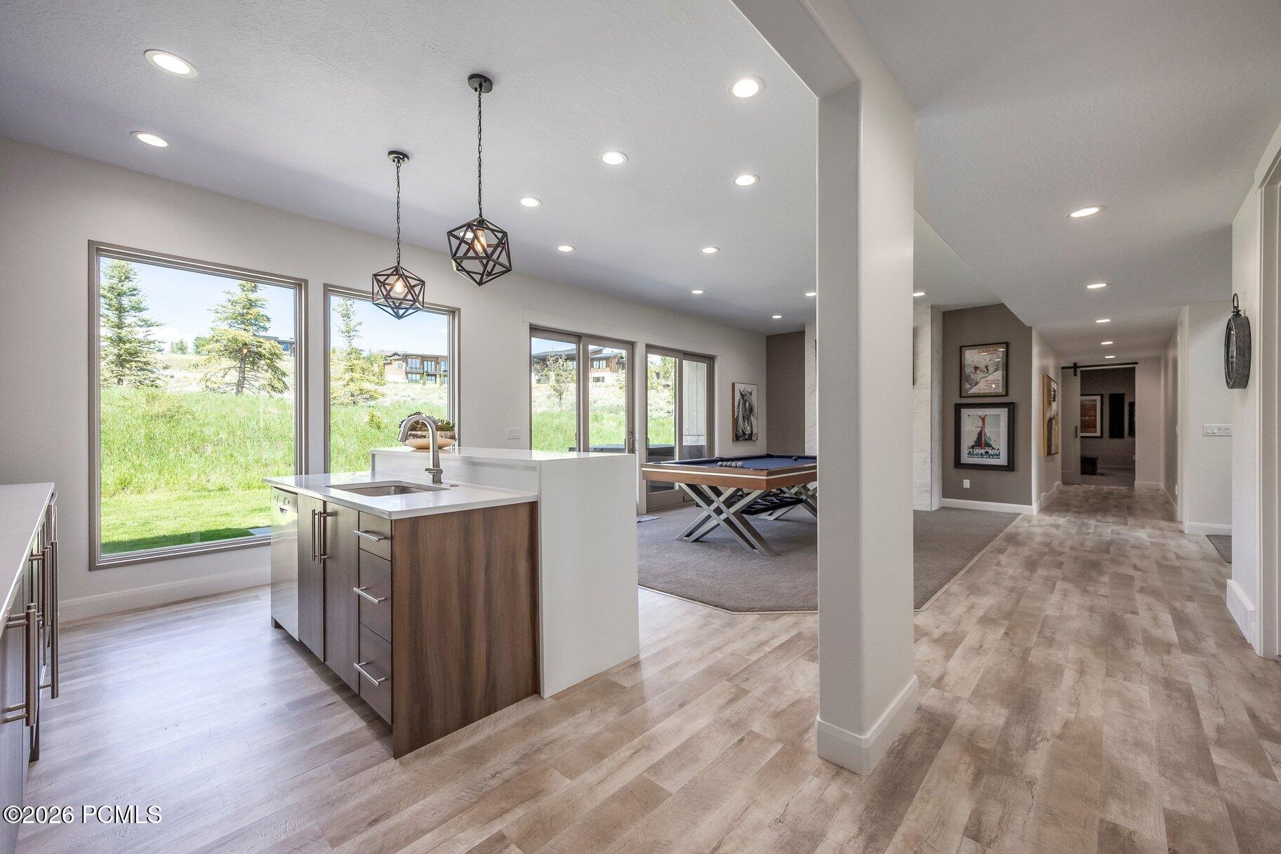 140 W Vista Ridge Road