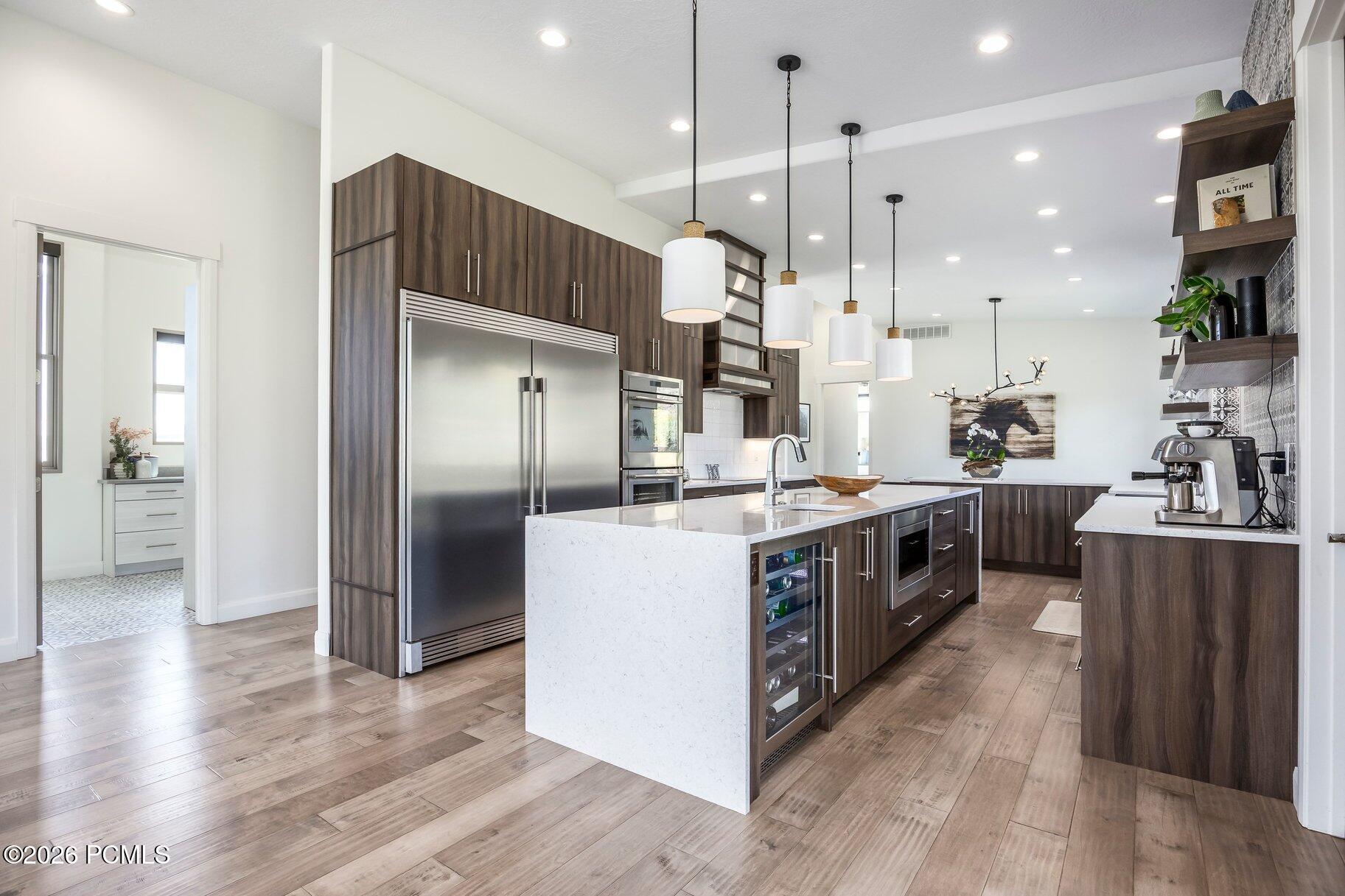 140 W Vista Ridge Road