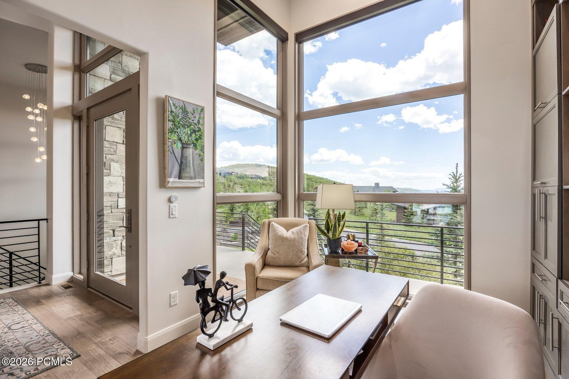 140 W Vista Ridge Road