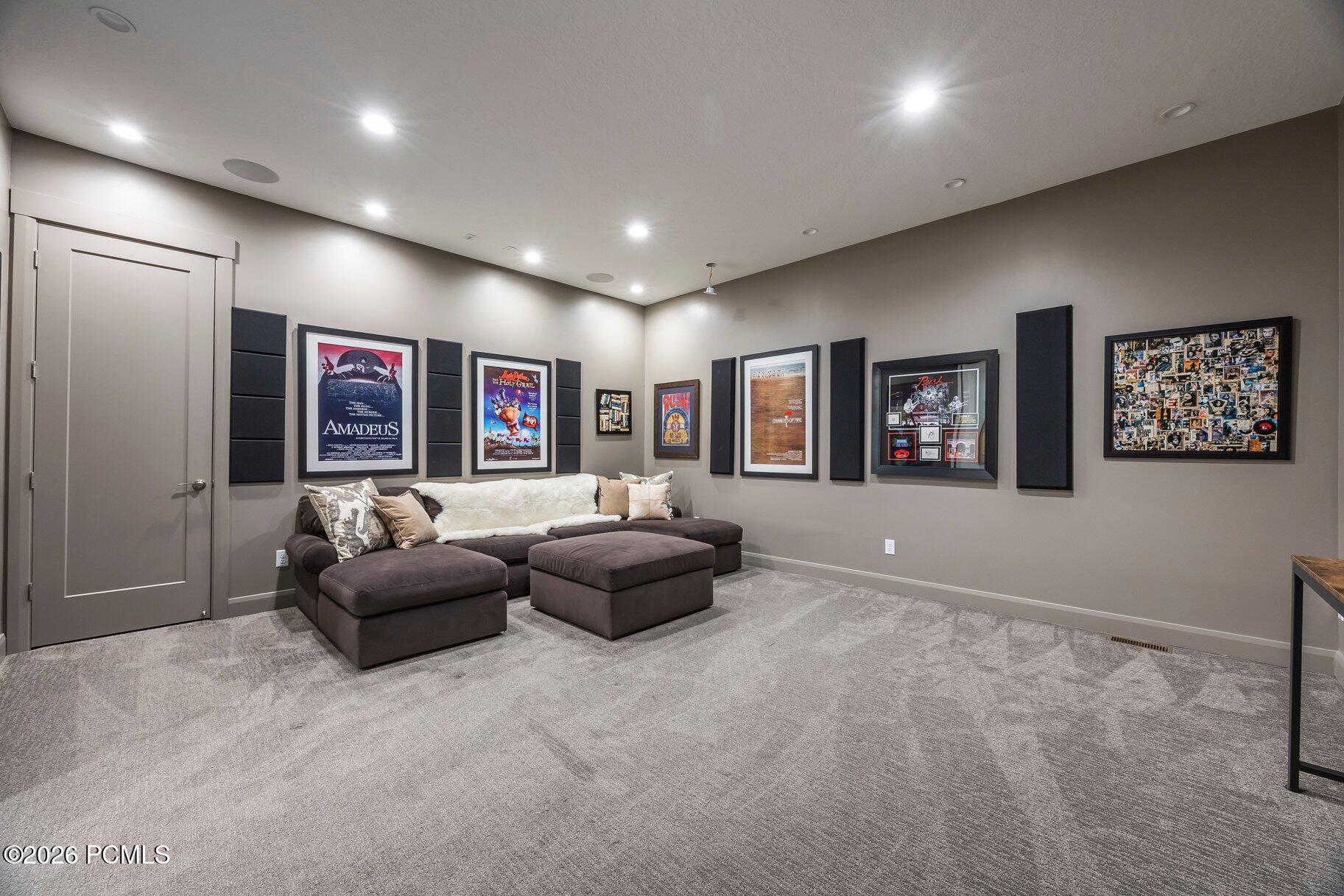 140 W Vista Ridge Road