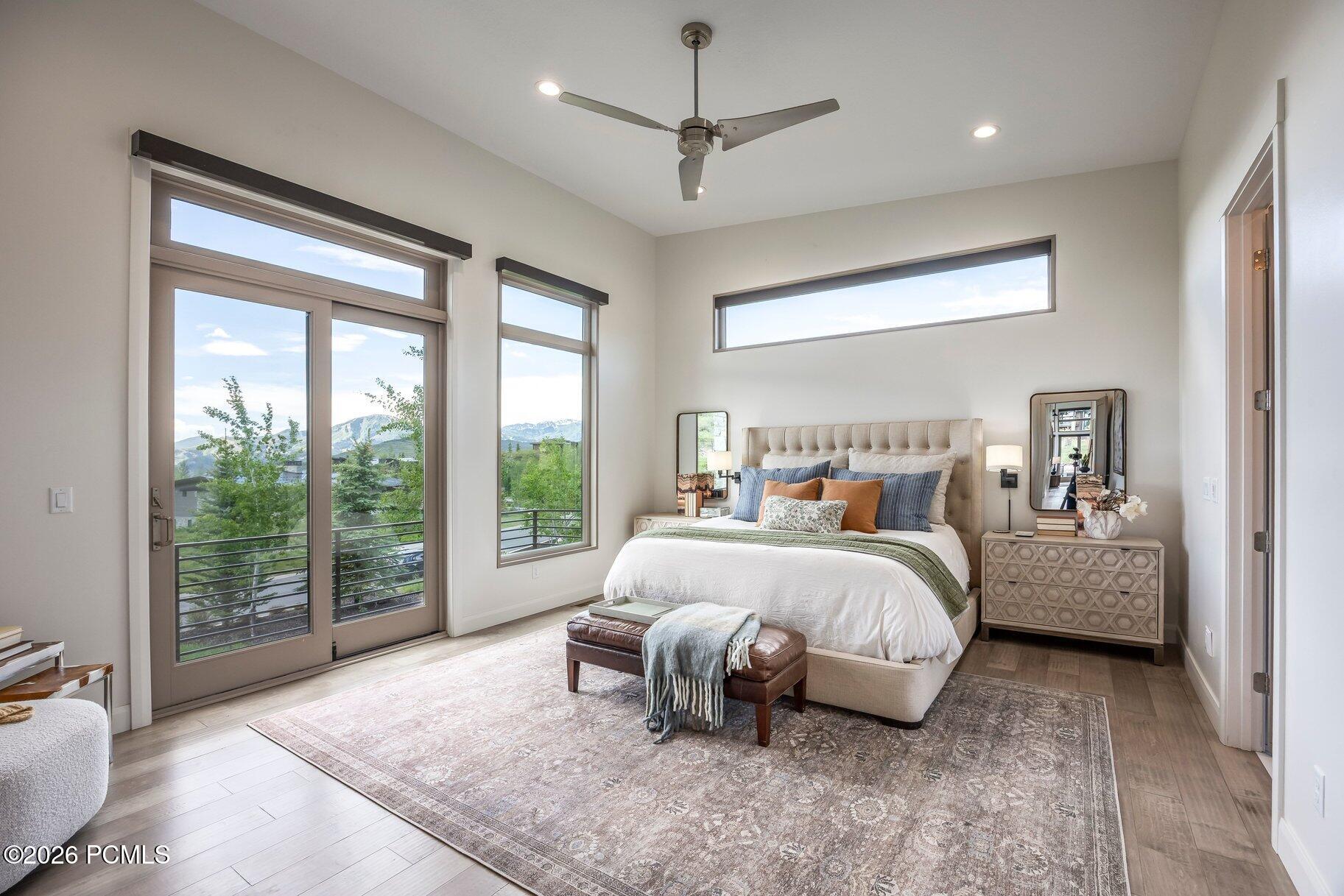 140 W Vista Ridge Road