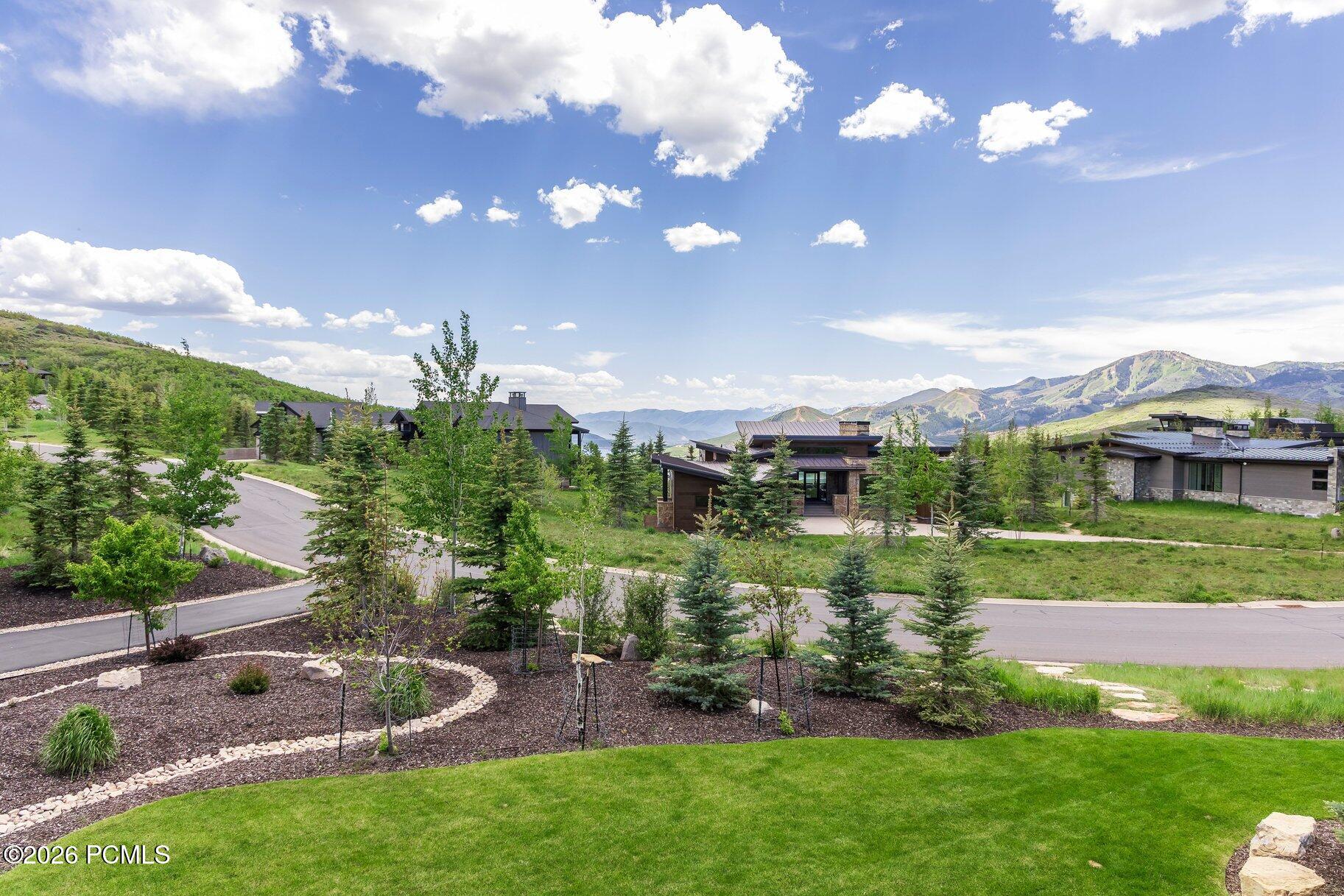 140 W Vista Ridge Road