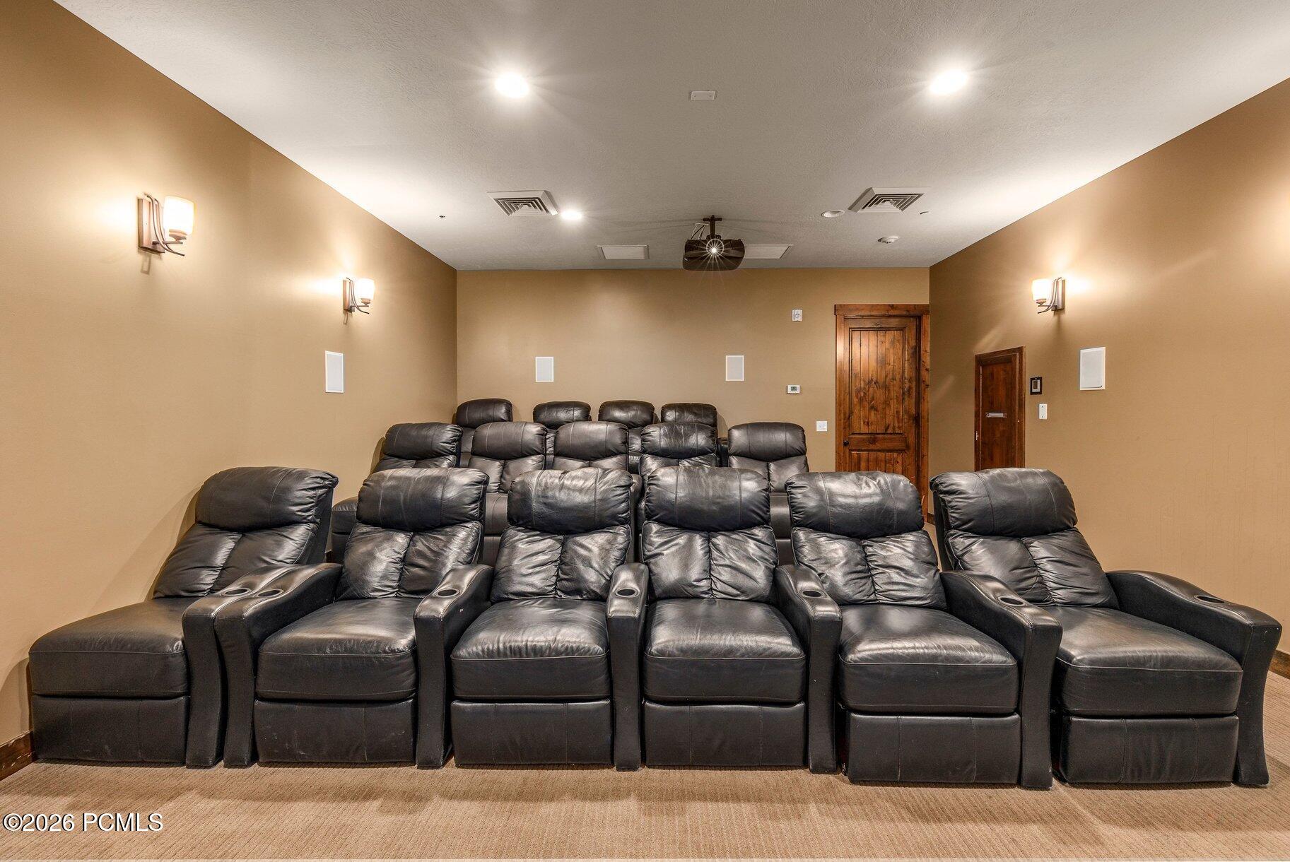 874 W Carving Edge Court