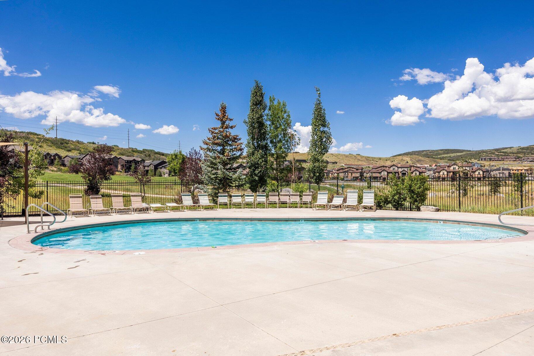 874 W Carving Edge Court