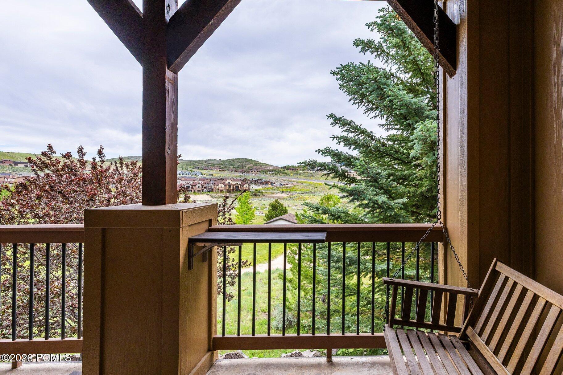 874 W Carving Edge Court