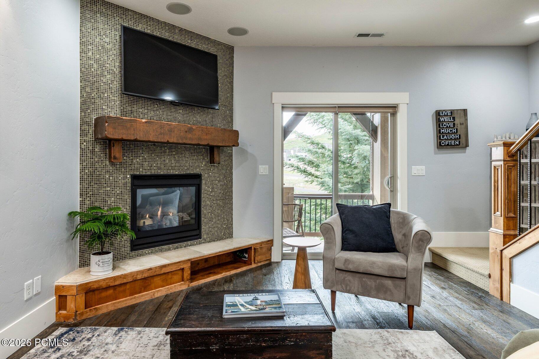 874 W Carving Edge Court