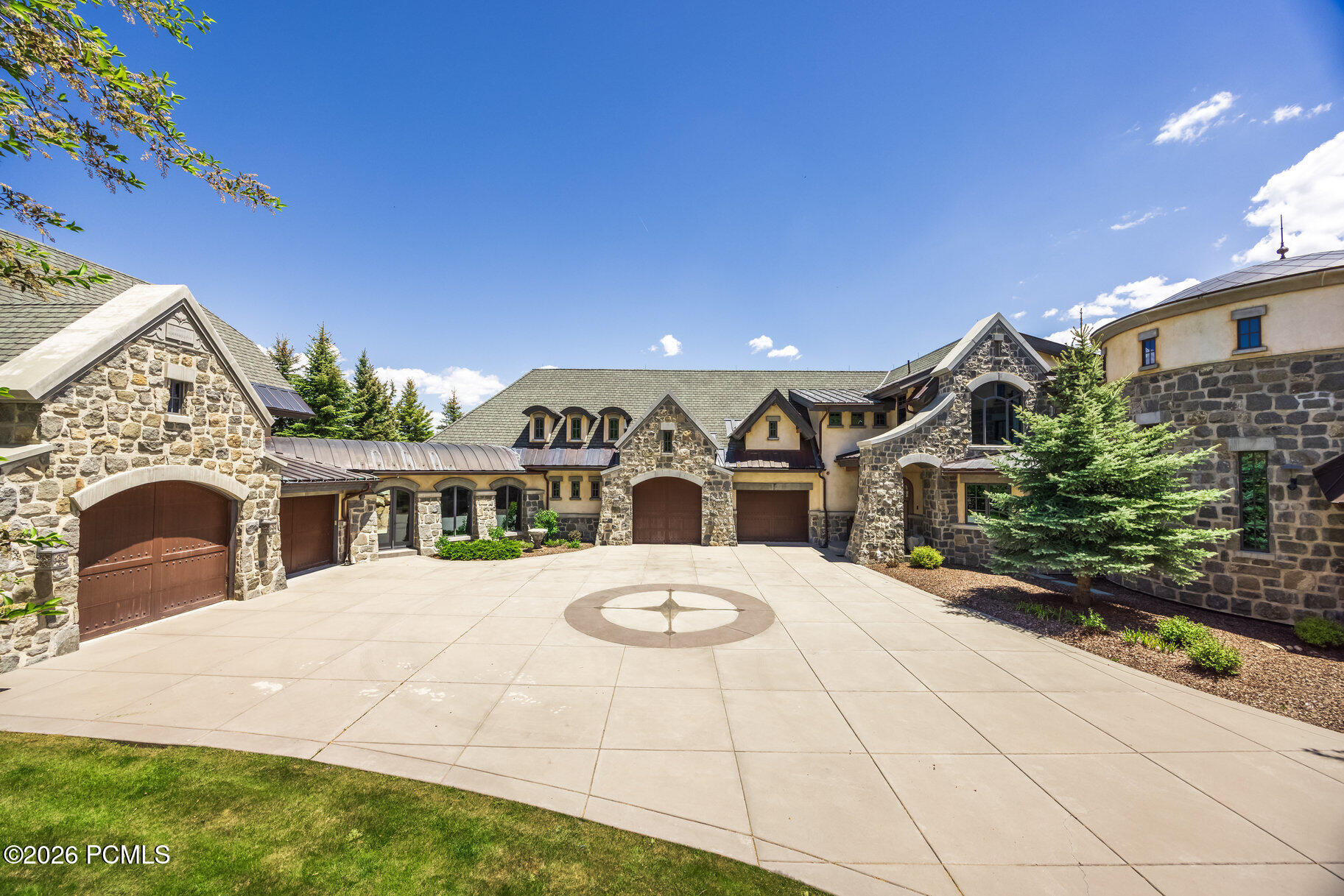 8066 N Red Fox Court