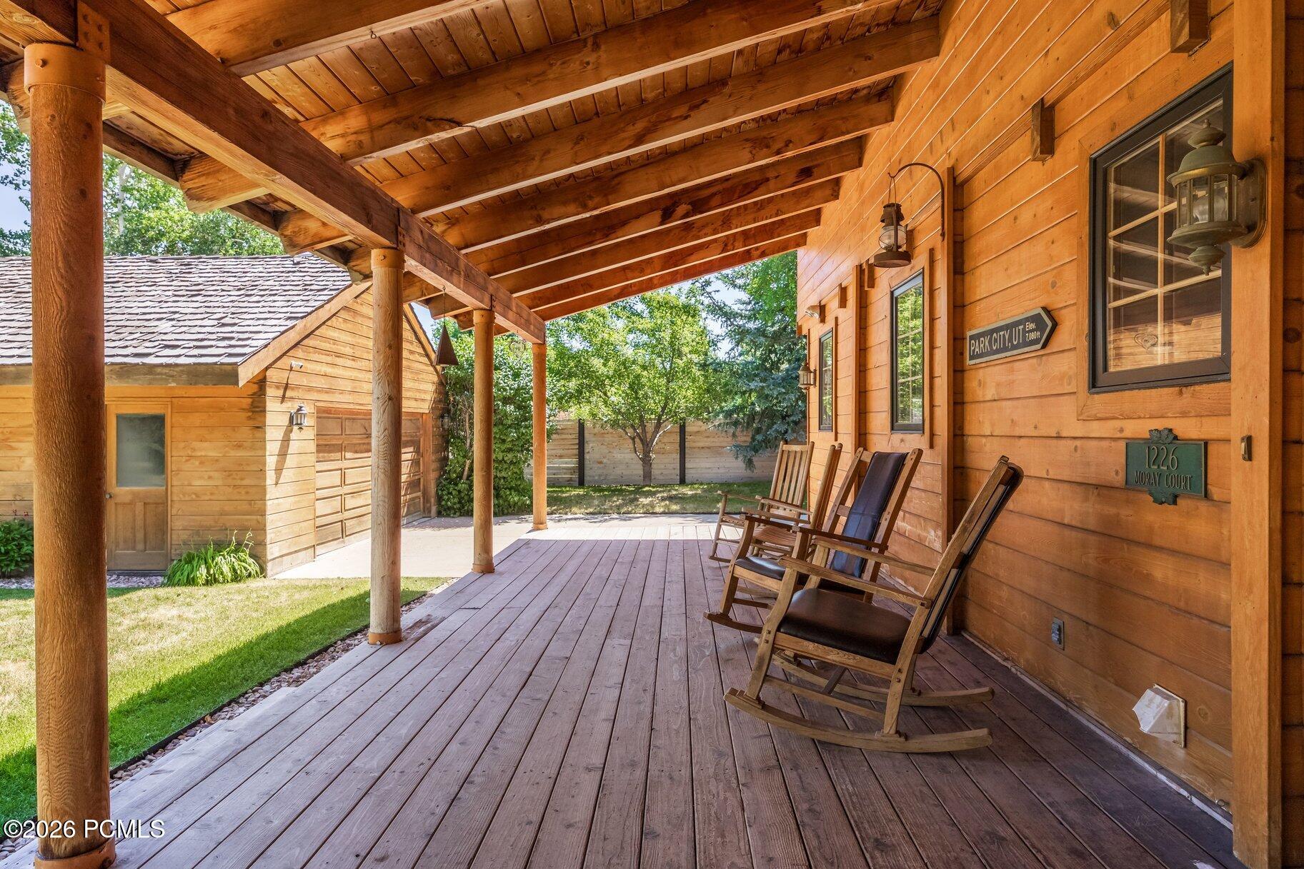 1226 Moray Court