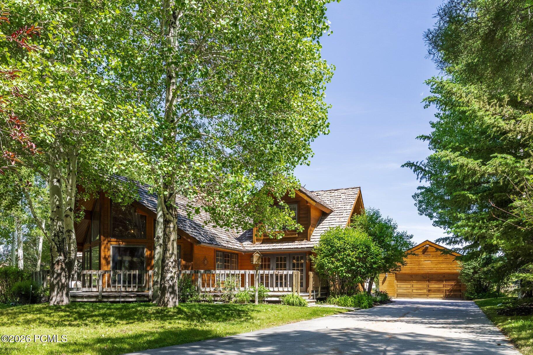 1226 Moray Court