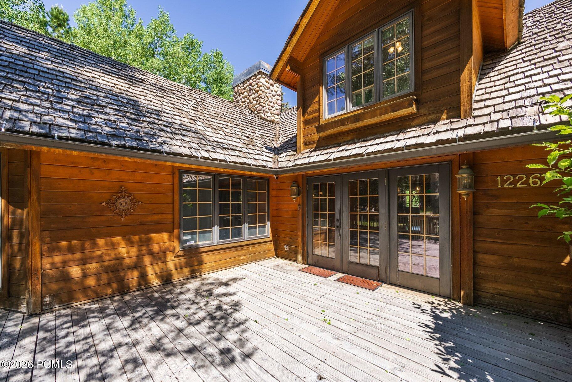 1226 Moray Court