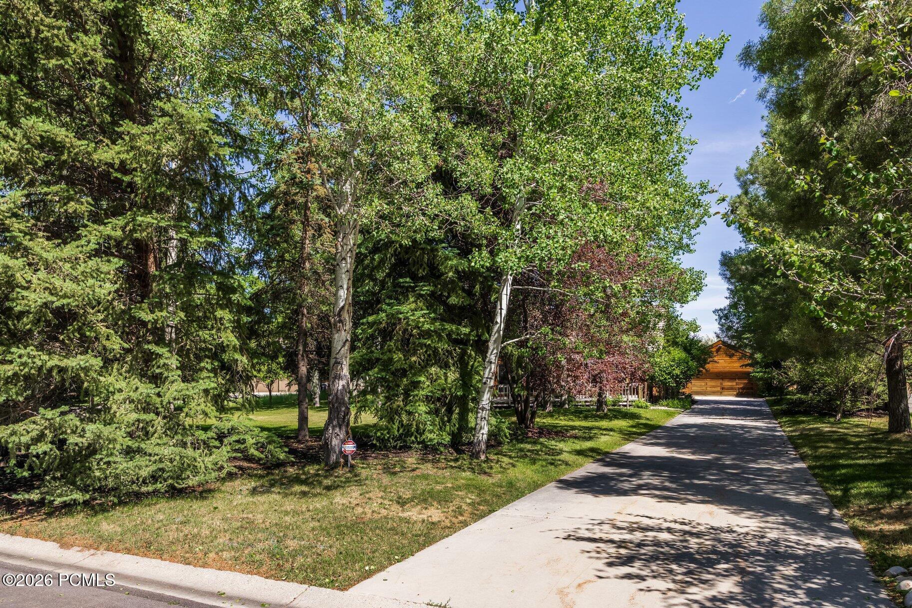1226 Moray Court
