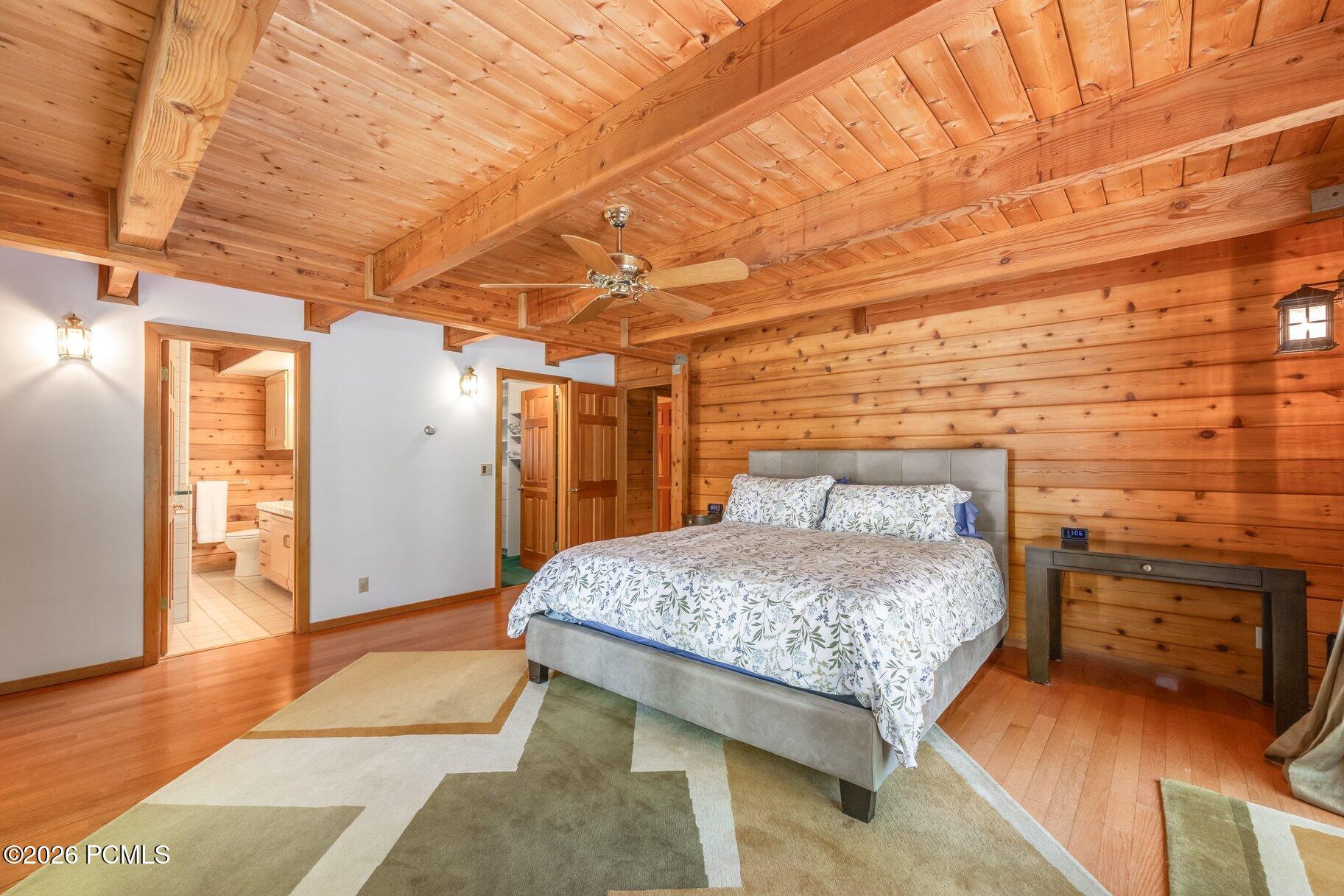 1226 Moray Court