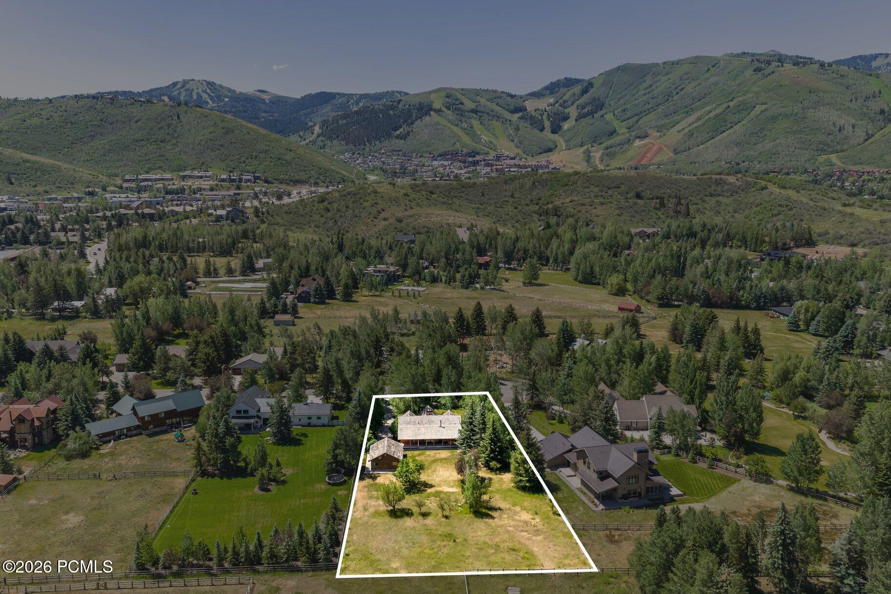 1226 Moray Court