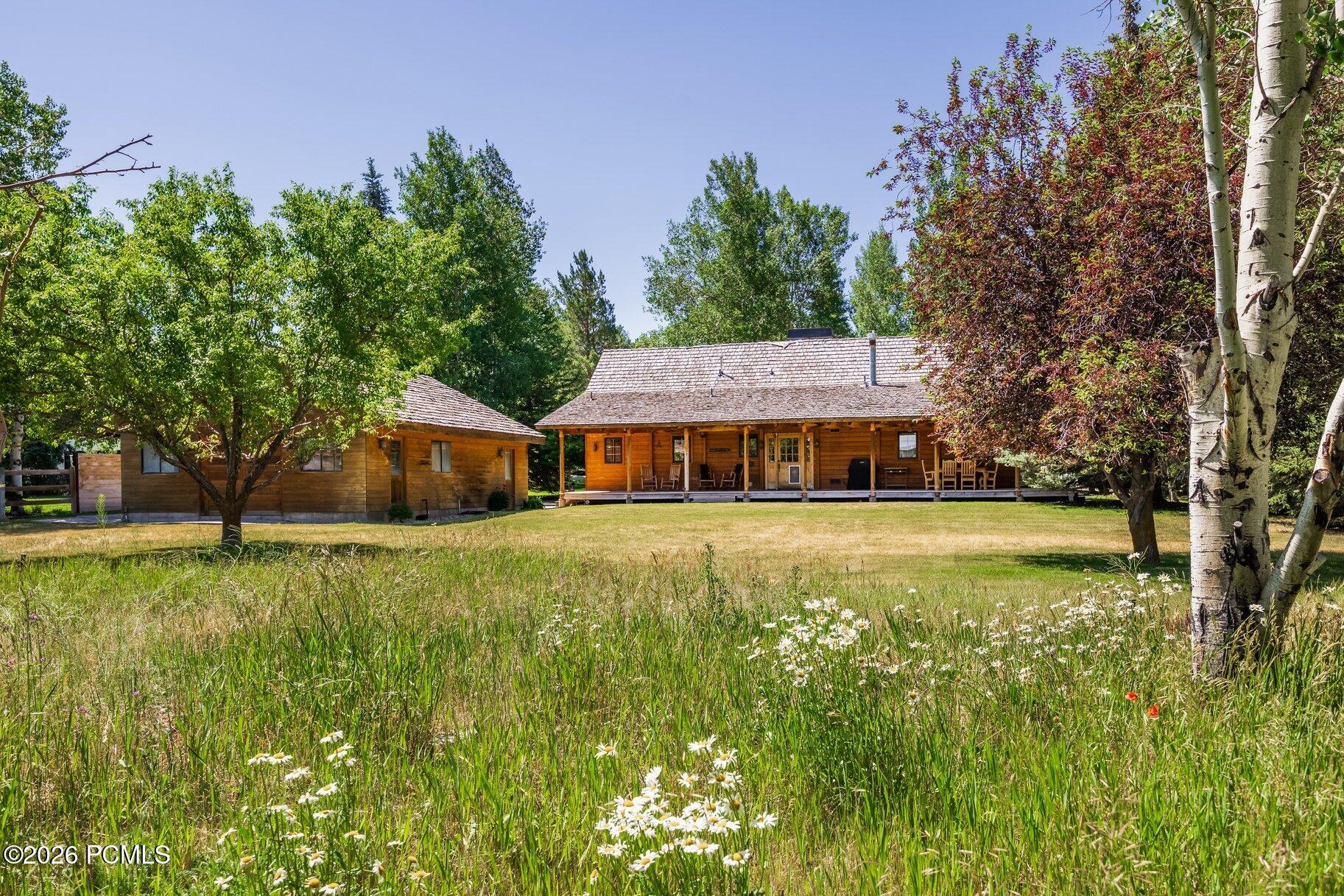 1226 Moray Court