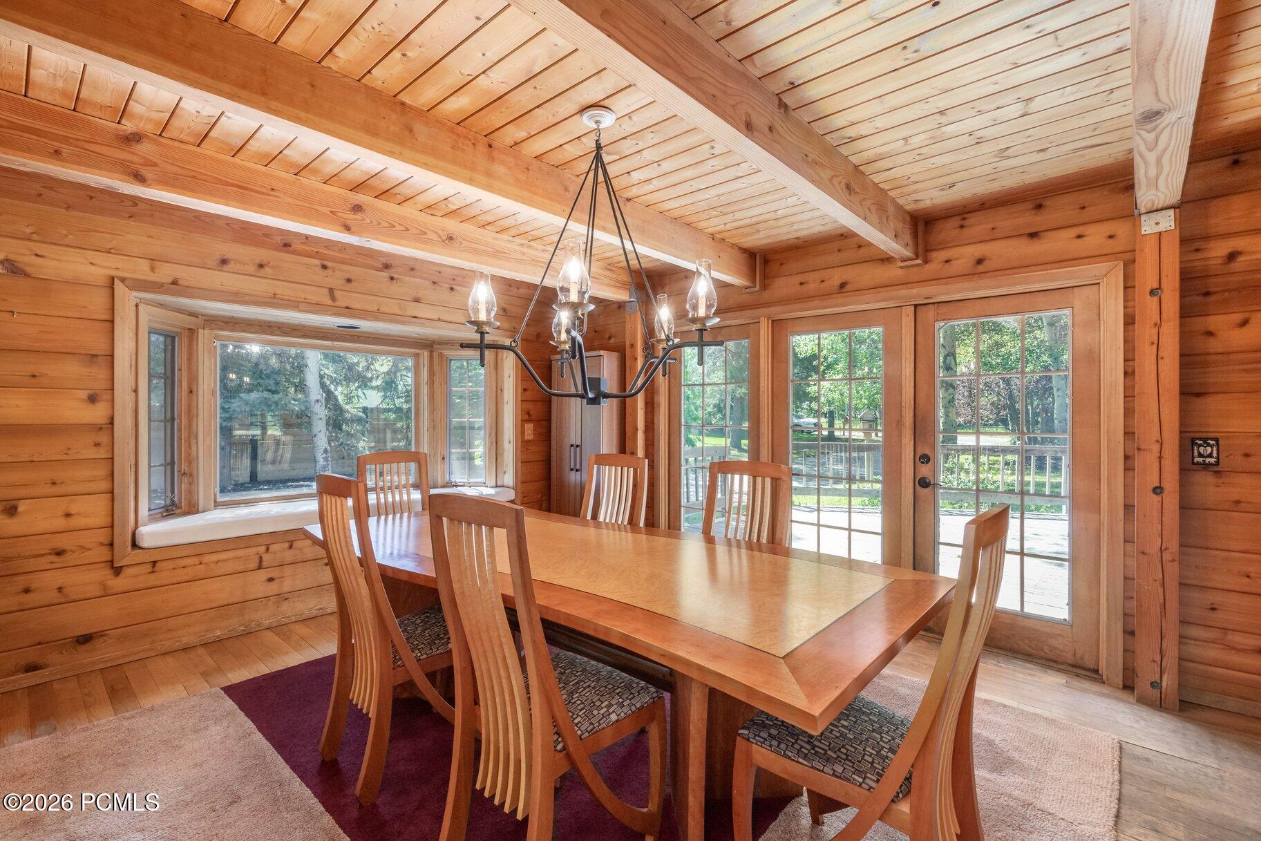 1226 Moray Court
