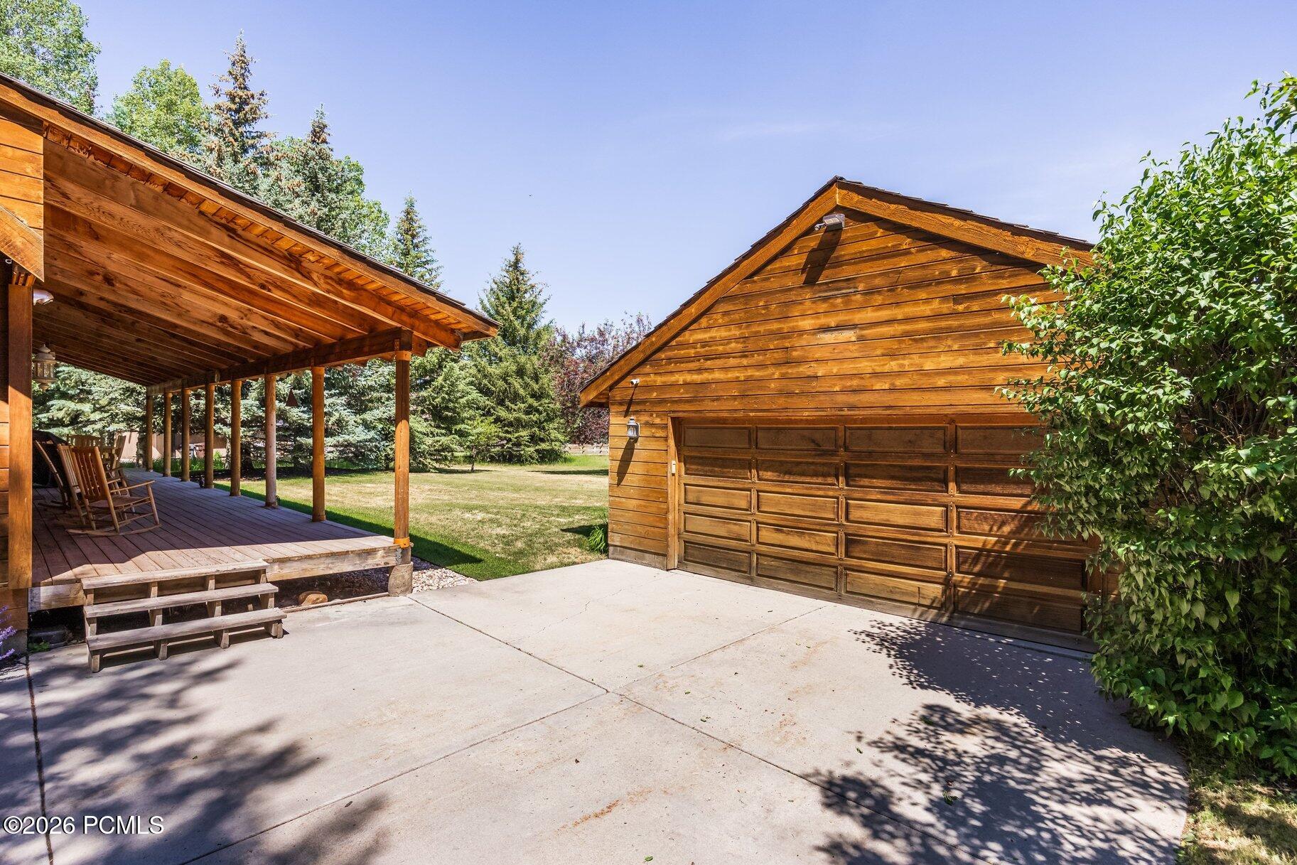 1226 Moray Court