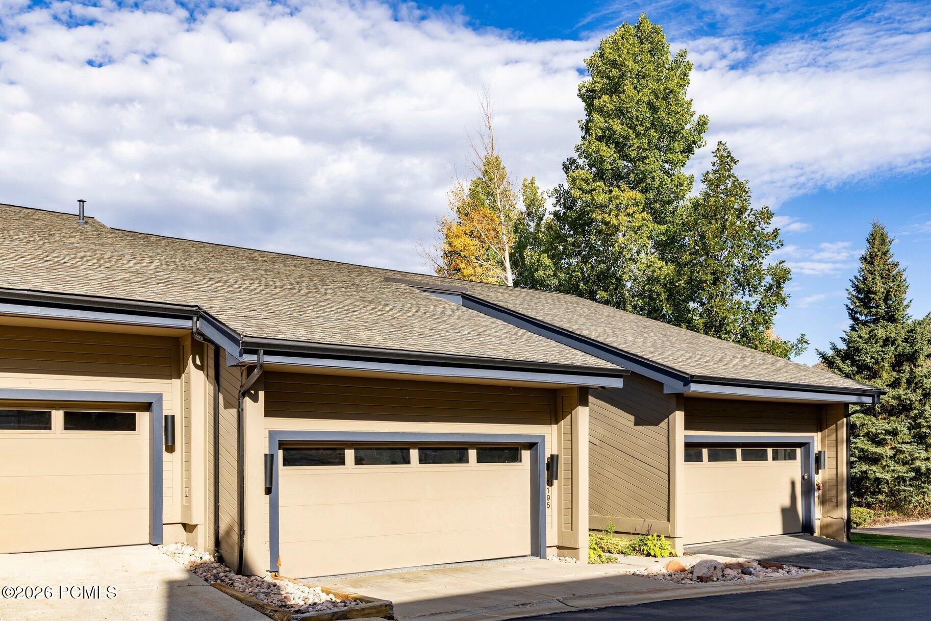 2195 Fenchurch Drive