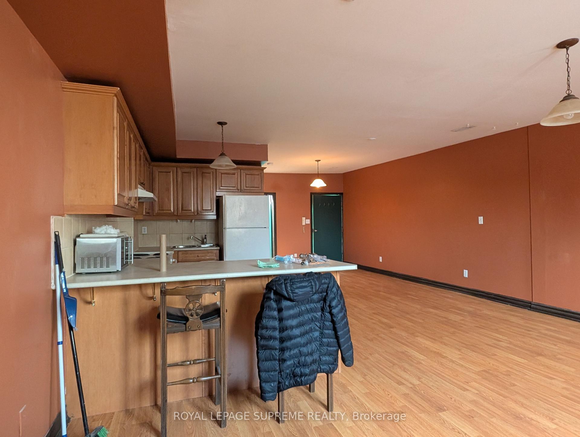 #2 - 1328 Dundas Street, Toronto Unit: 2