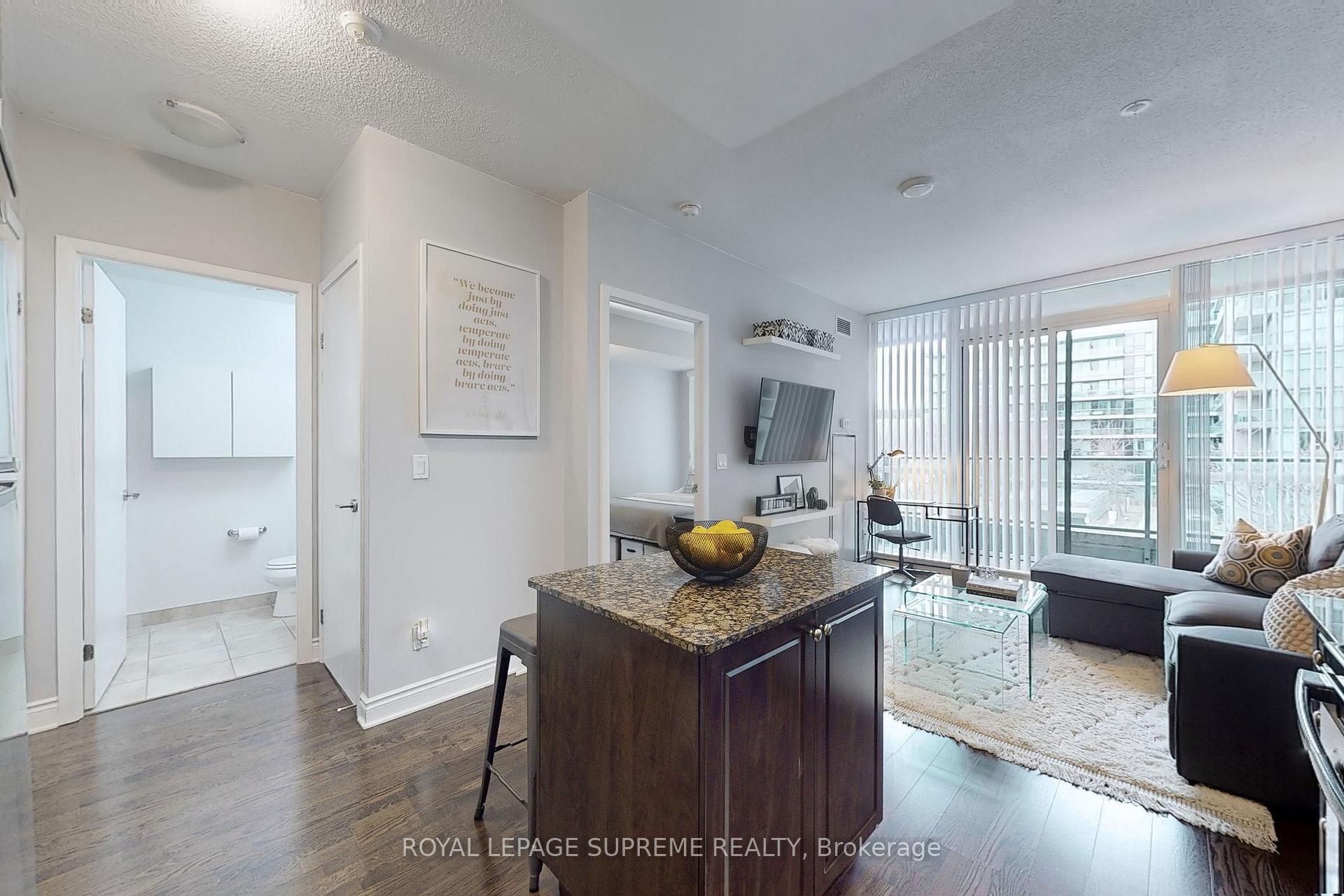 #314 - 215 Fort York Boulevard, Toronto Unit: 314