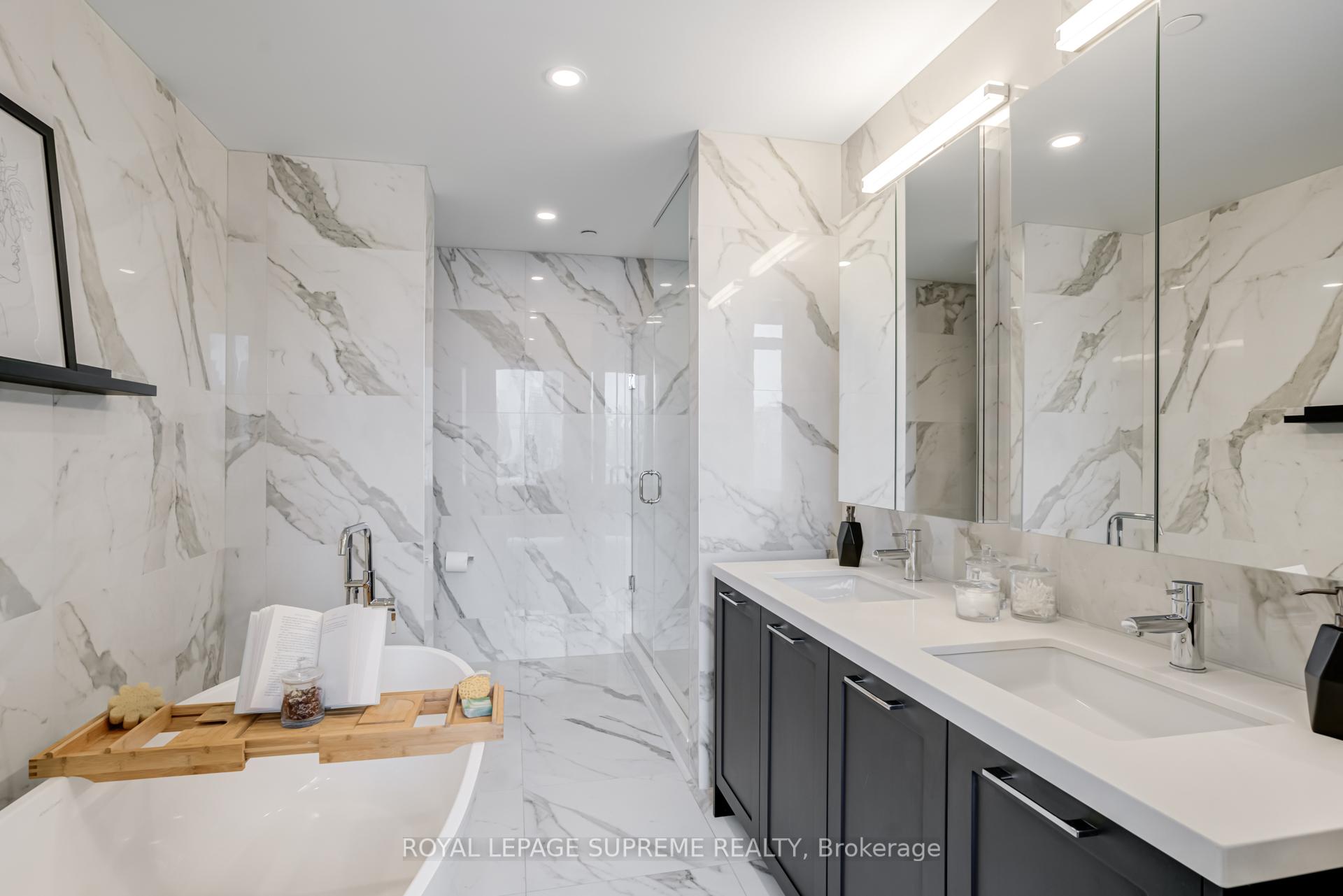 #2406 - 55 Ontario Street, Toronto Unit: 2406