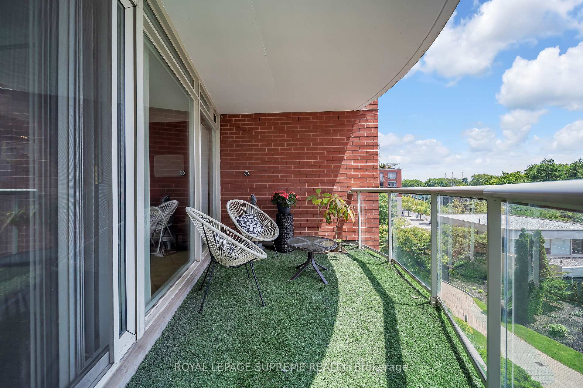 550 Queens Quay W 416, Toronto C01 Unit: 416