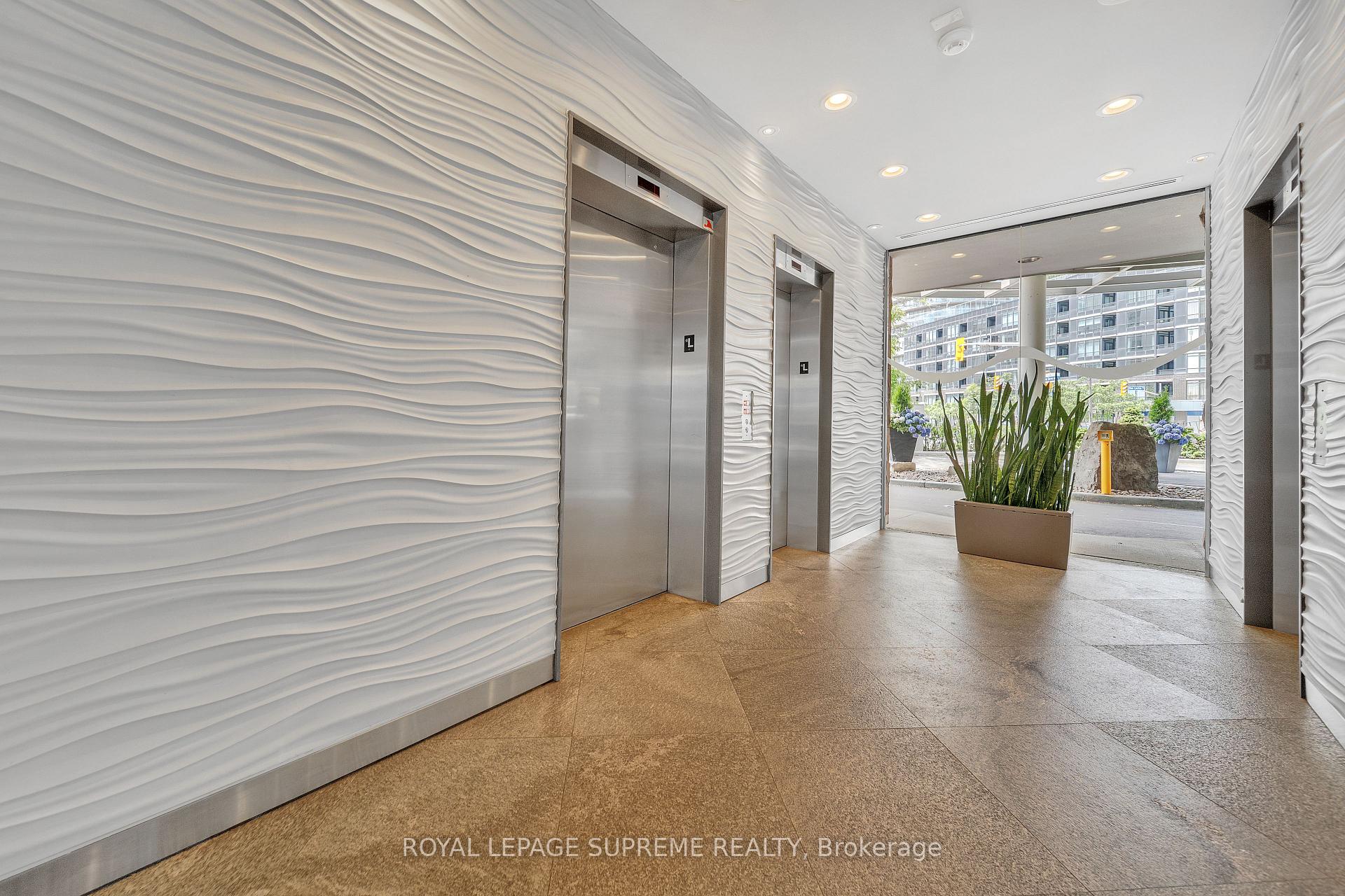 550 Queens Quay W 416, Toronto C01 Unit: 416
