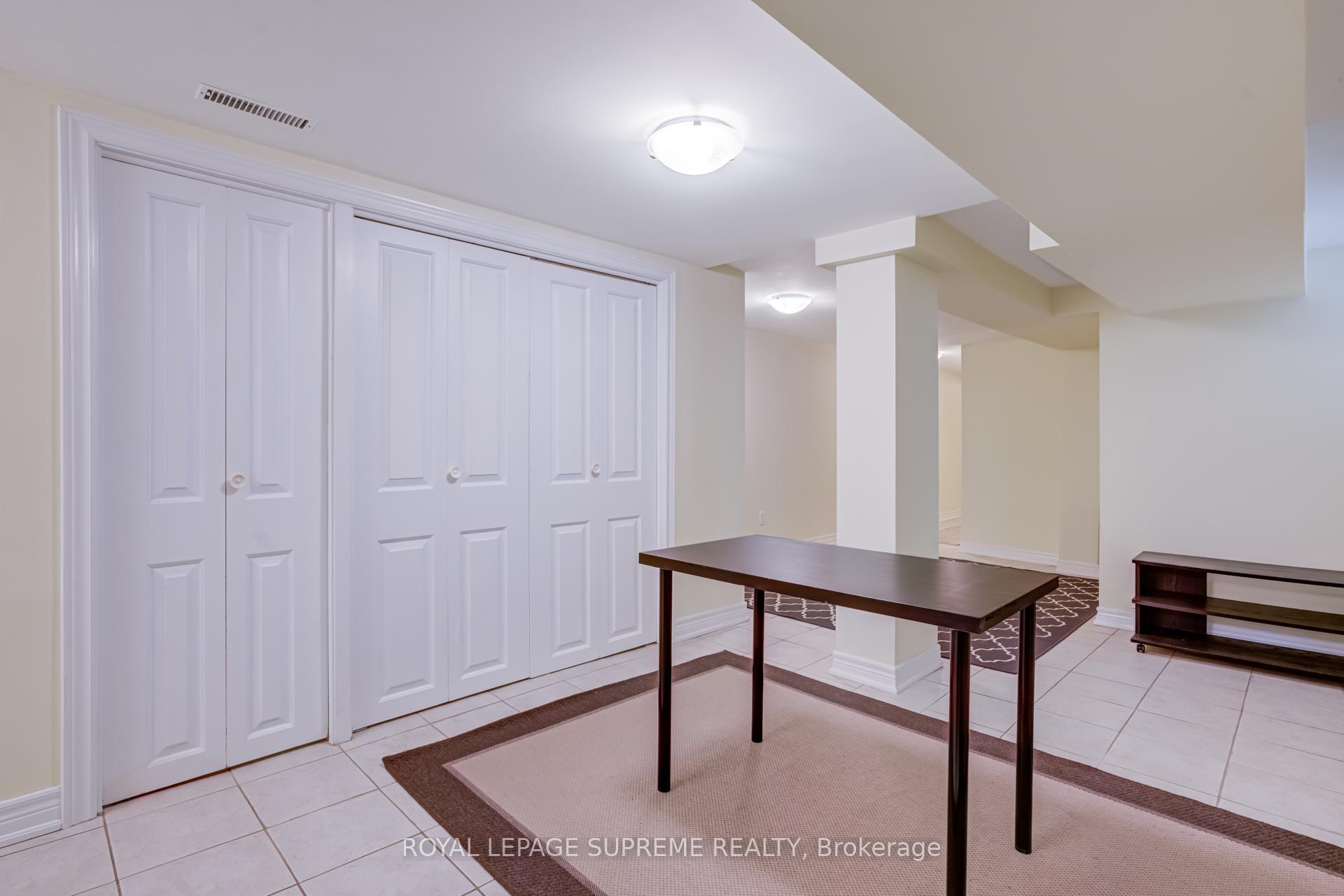 #Lower - 66 Kenwood Avenue, Toronto Unit: Lower