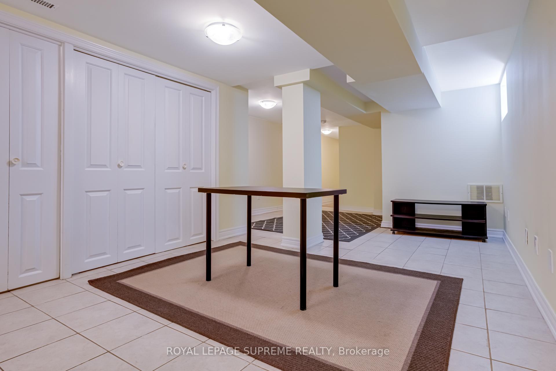 #Lower - 66 Kenwood Avenue, Toronto Unit: Lower