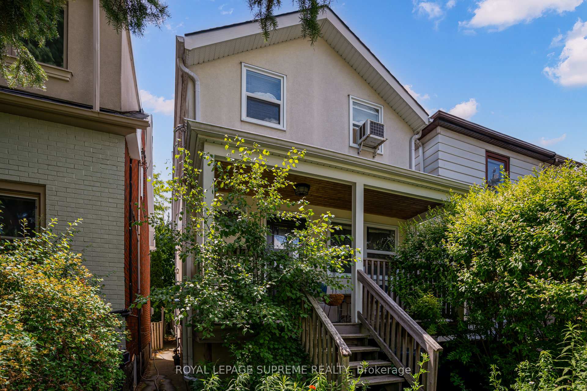 #Lower - 66 Kenwood Avenue, Toronto Unit: Lower