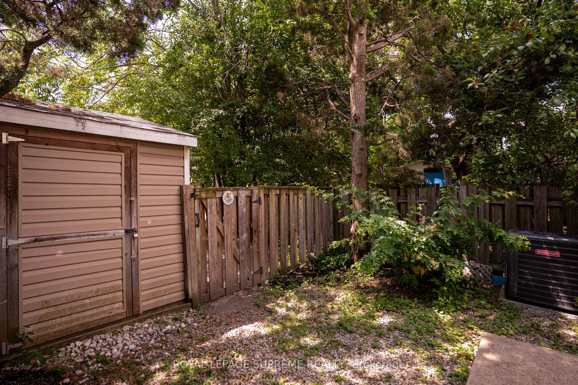 #Lower - 66 Kenwood Avenue, Toronto Unit: Lower