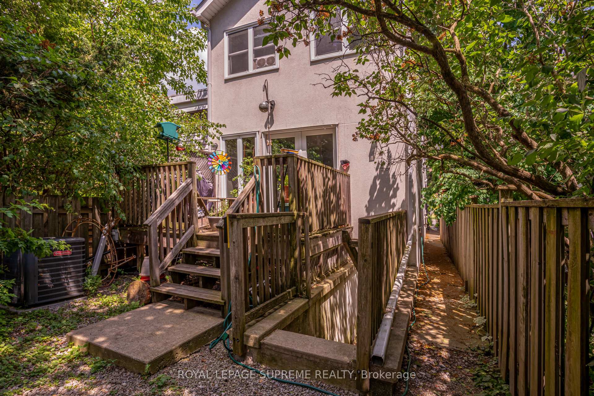#Lower - 66 Kenwood Avenue, Toronto Unit: Lower