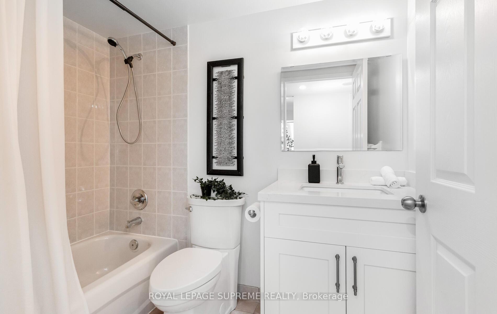 #502 - 35 Finch Avenue, Toronto Unit: 502