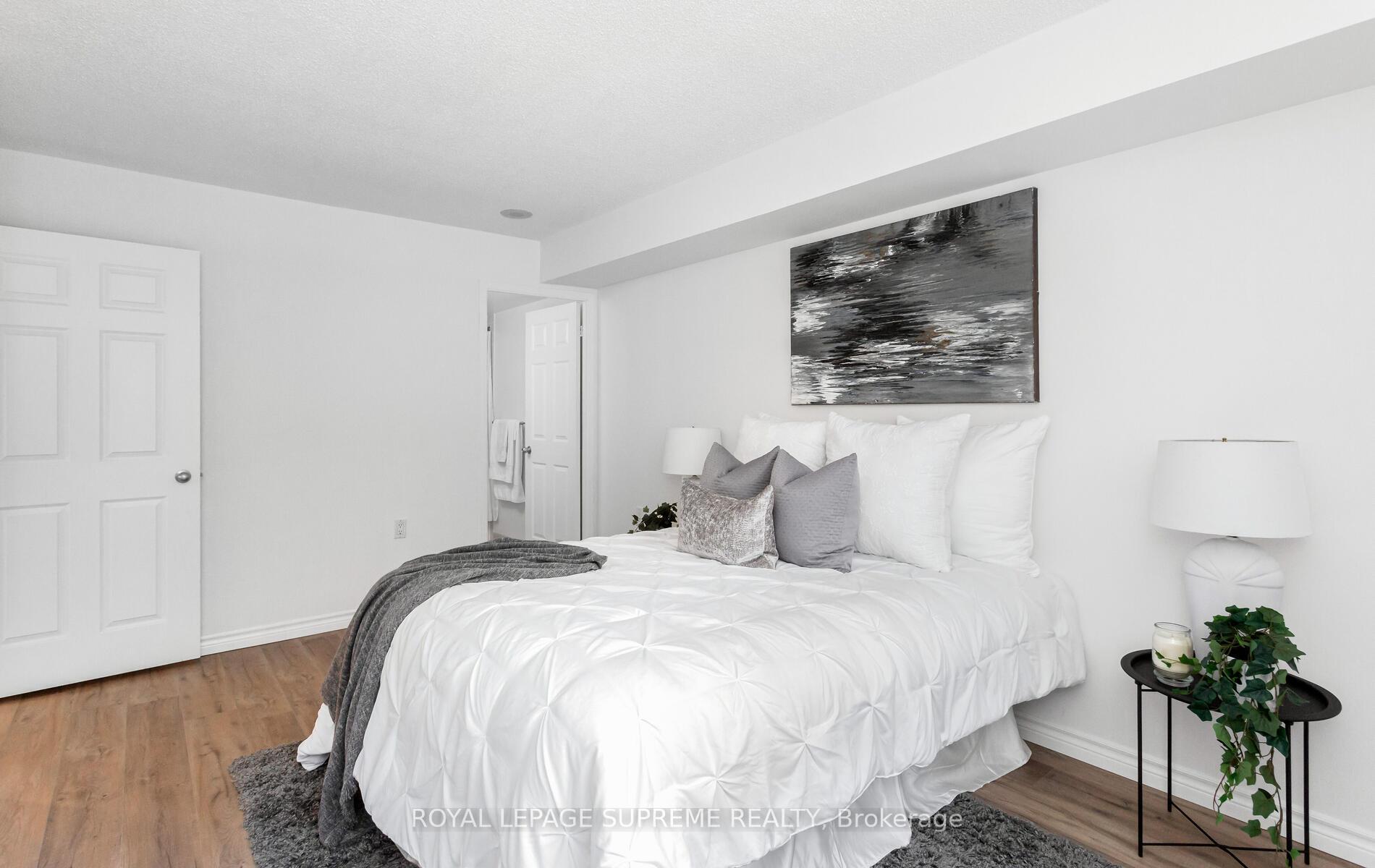 #502 - 35 Finch Avenue, Toronto Unit: 502