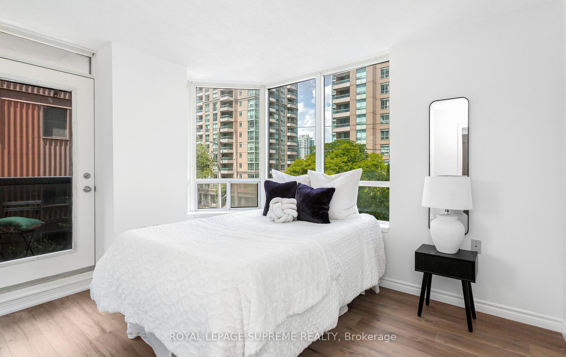 #502 - 35 Finch Avenue, Toronto Unit: 502