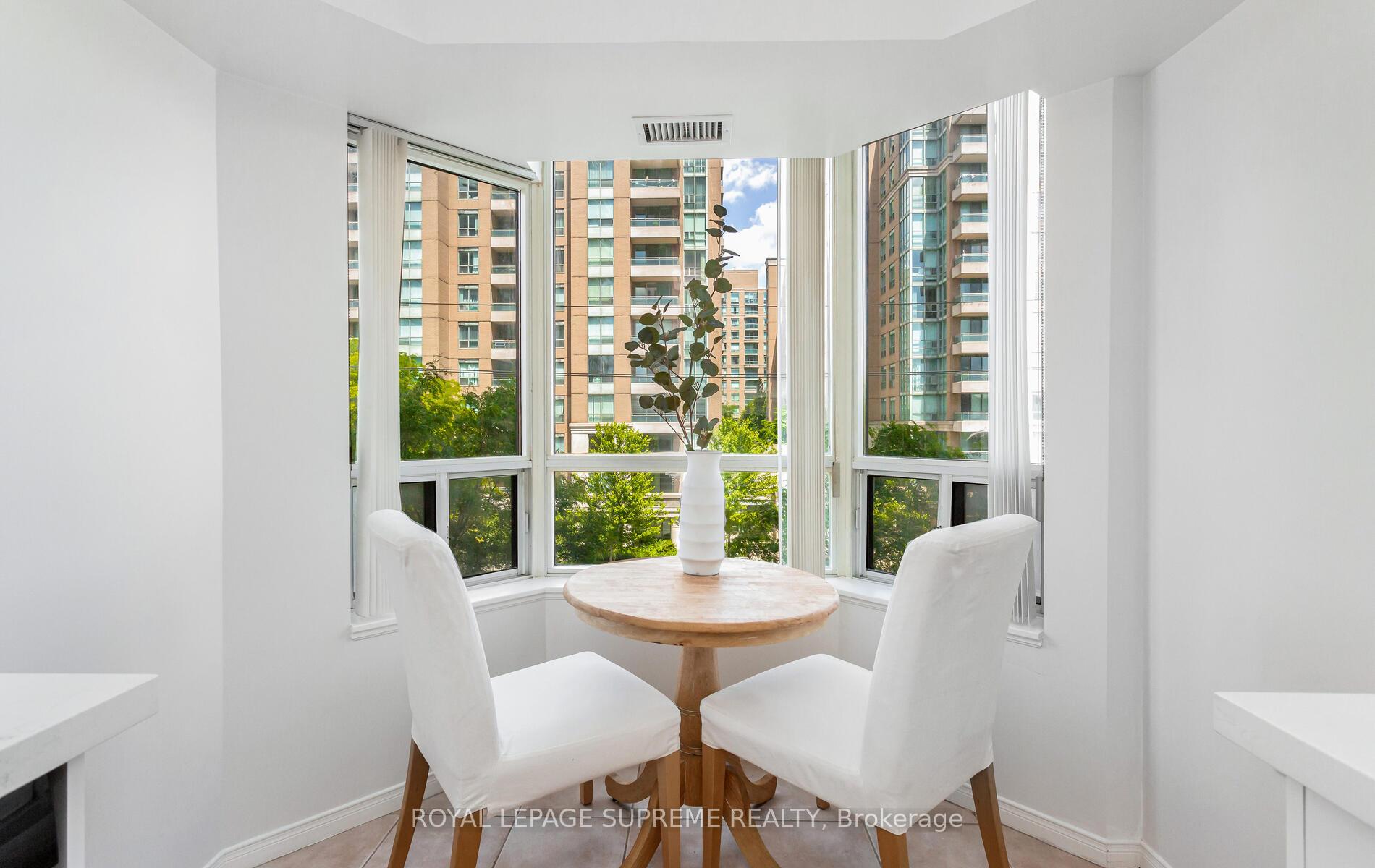 #502 - 35 Finch Avenue, Toronto Unit: 502