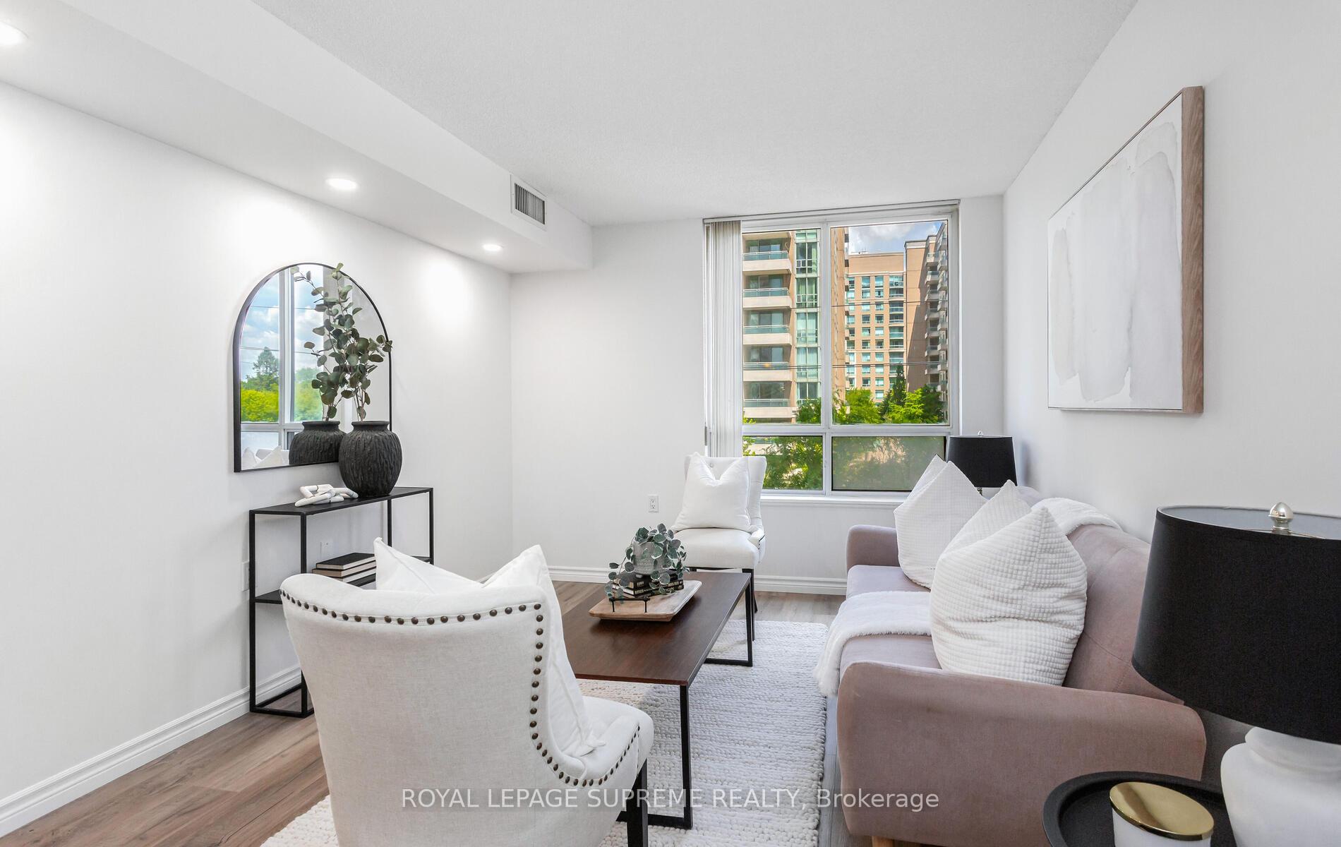 #502 - 35 Finch Avenue, Toronto Unit: 502
