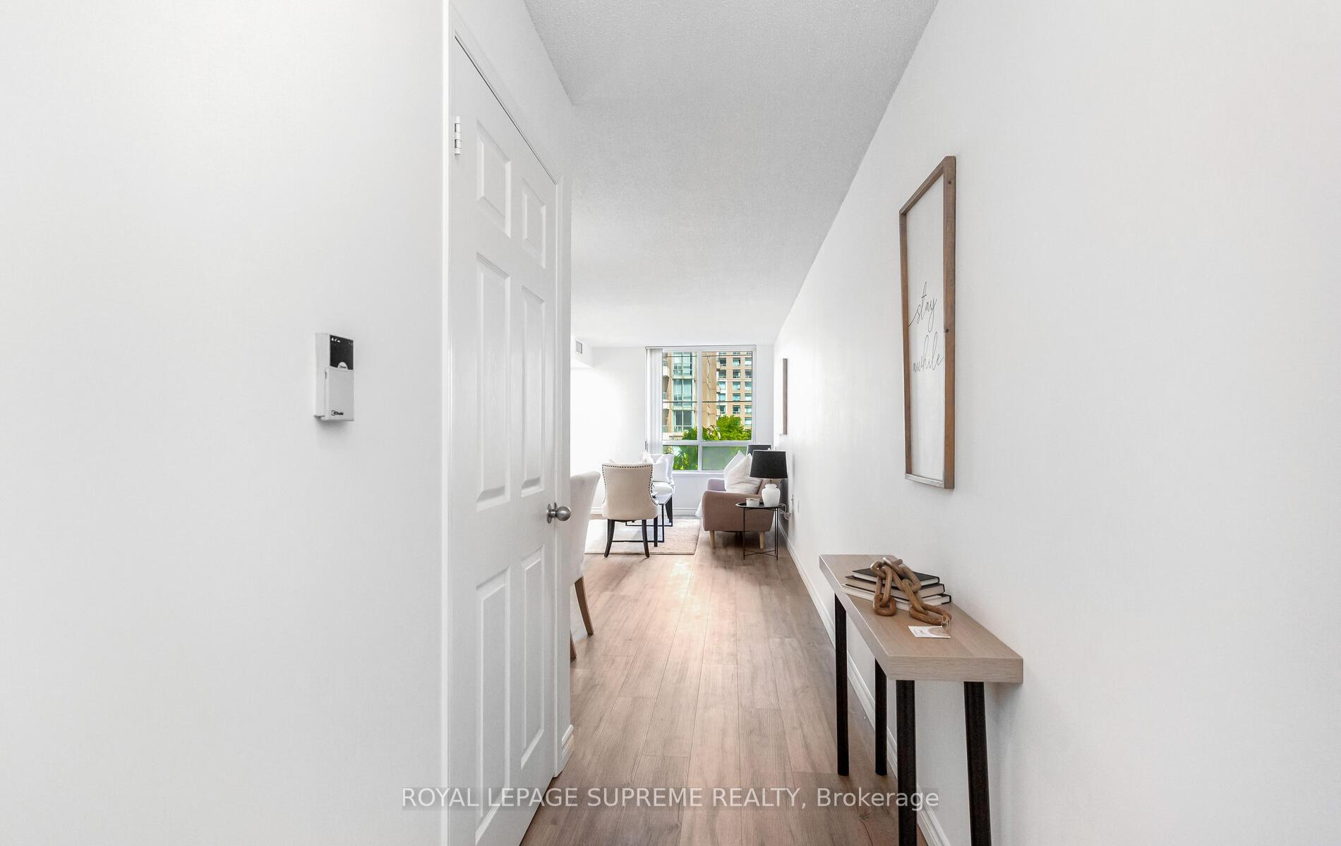 #502 - 35 Finch Avenue, Toronto Unit: 502