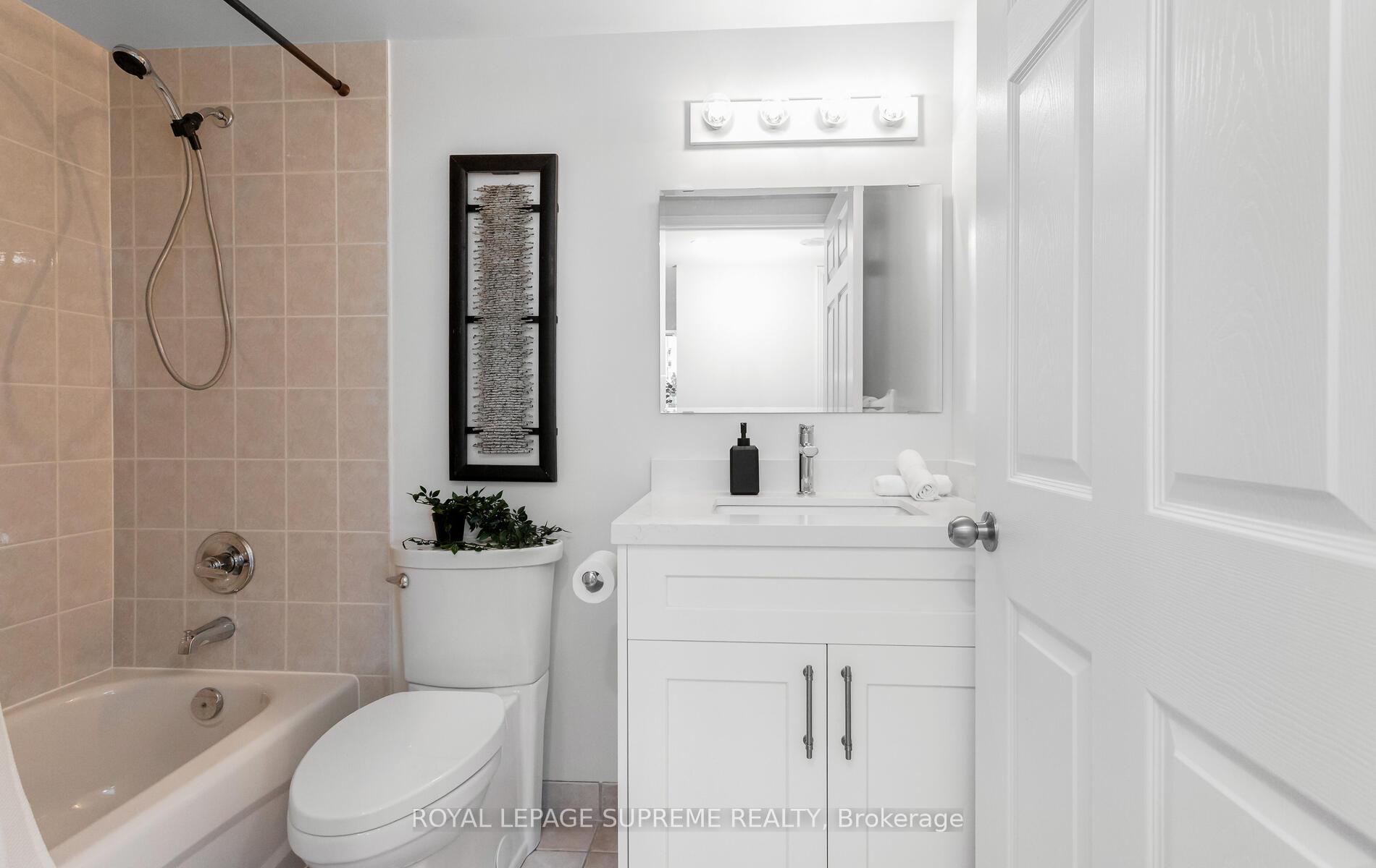 #502 - 35 Finch Avenue, Toronto Unit: 502