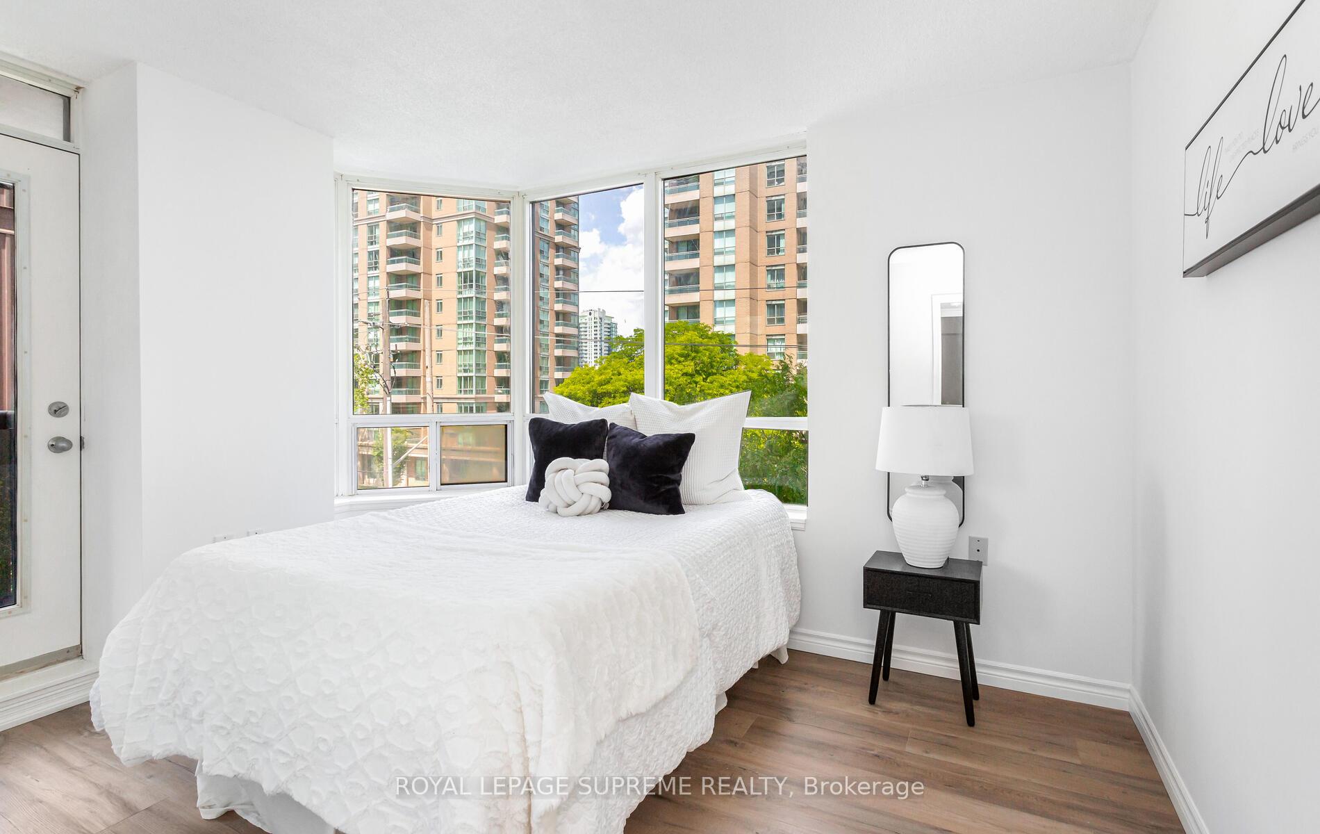 #502 - 35 Finch Avenue, Toronto Unit: 502