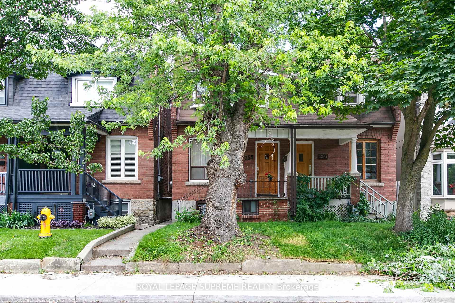 255 Howland Avenue Basement, Toronto C02 Unit: Basement
