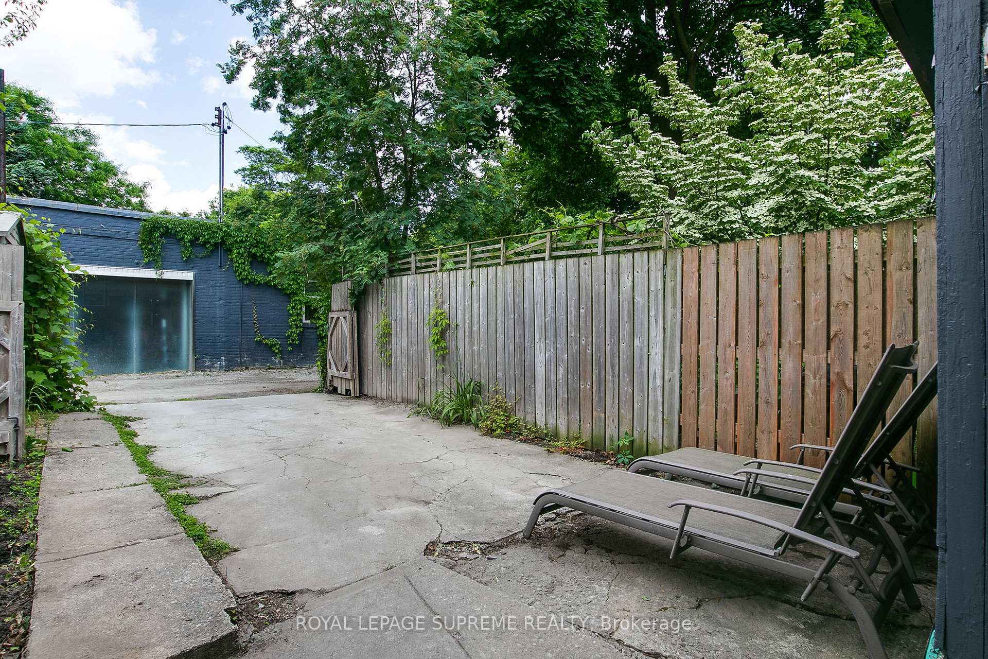 255 Howland Avenue Basement, Toronto C02 Unit: Basement