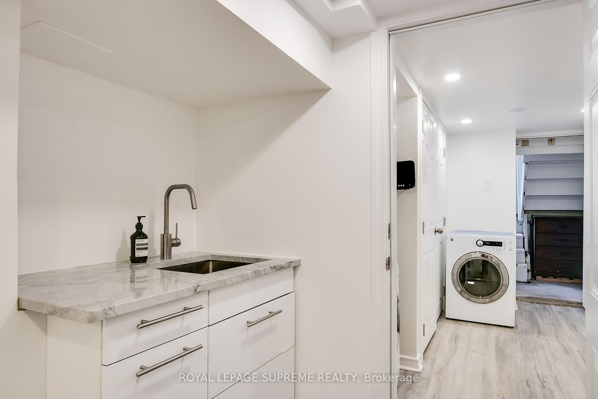 255 Howland Avenue Basement, Toronto C02 Unit: Basement