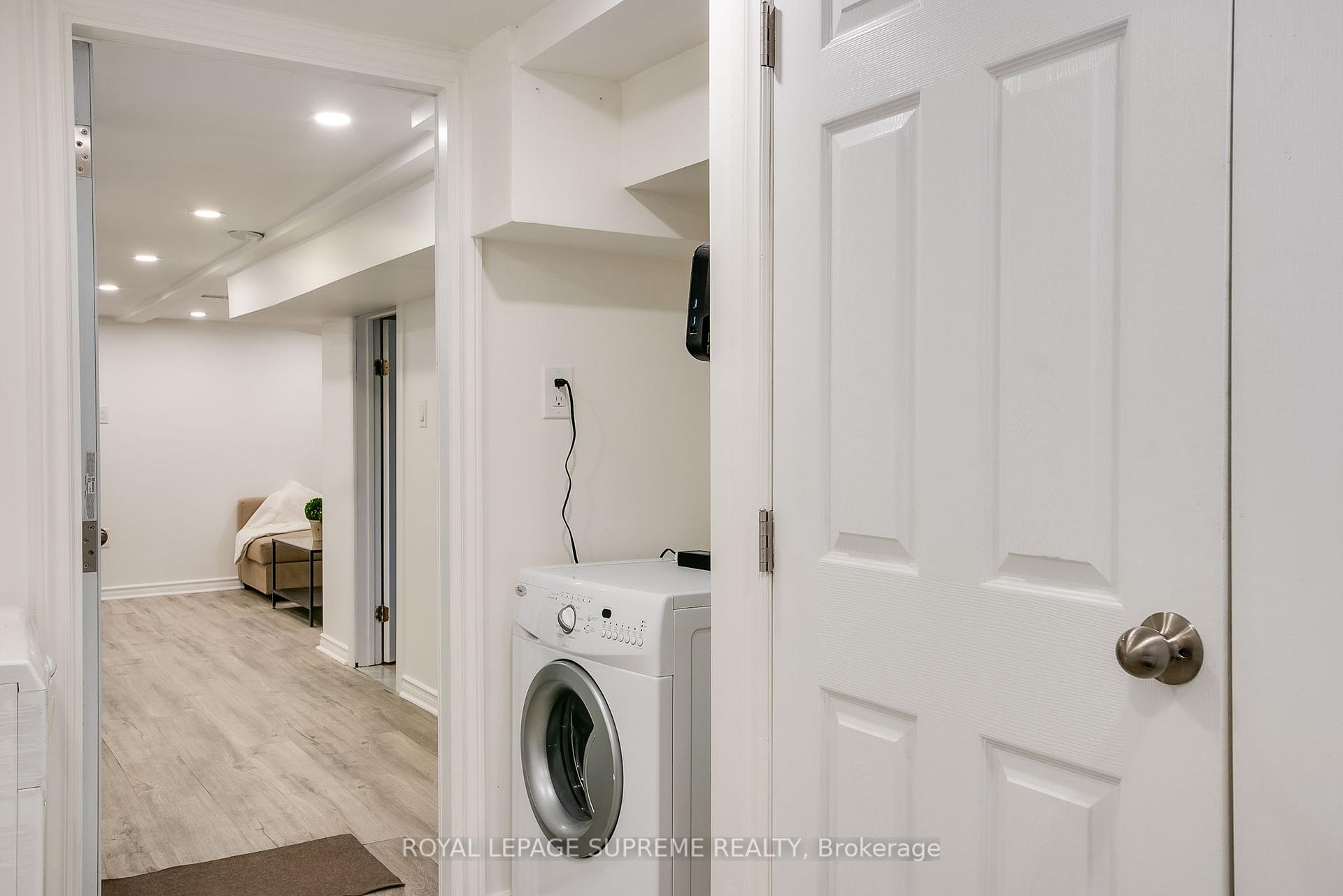 255 Howland Avenue Main, Toronto C02 Unit: Main