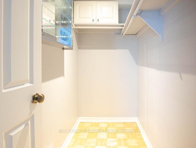 80 Charles Street E 607, Toronto C08 Unit: 607