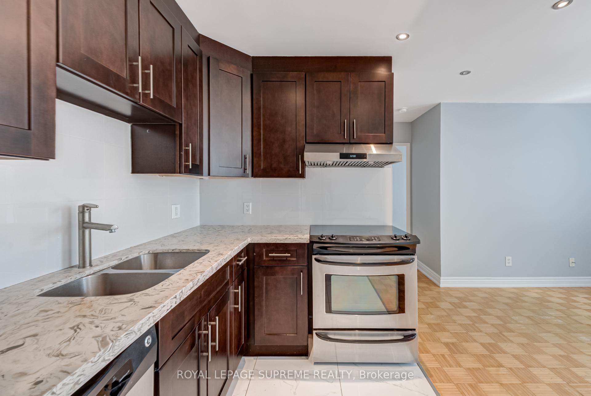 80 Charles Street E 607, Toronto C08 Unit: 607