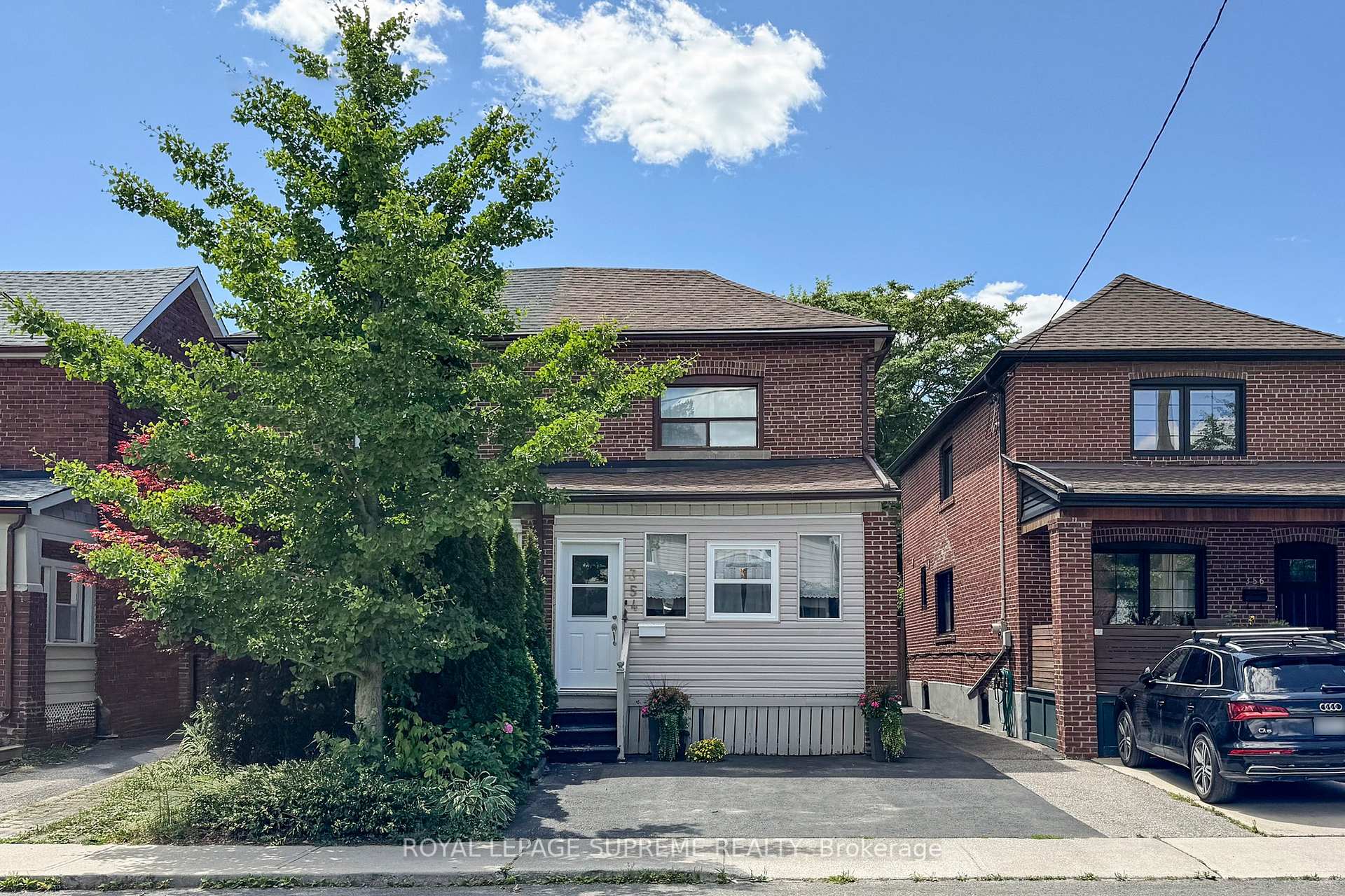 354 W Winona Drive, Toronto C03
